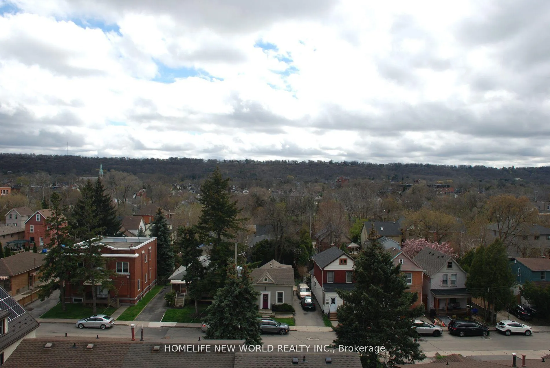 Photo 15 of Unit 605, 415 Main Street W, Hamilton, Kirkendall — HOMEH