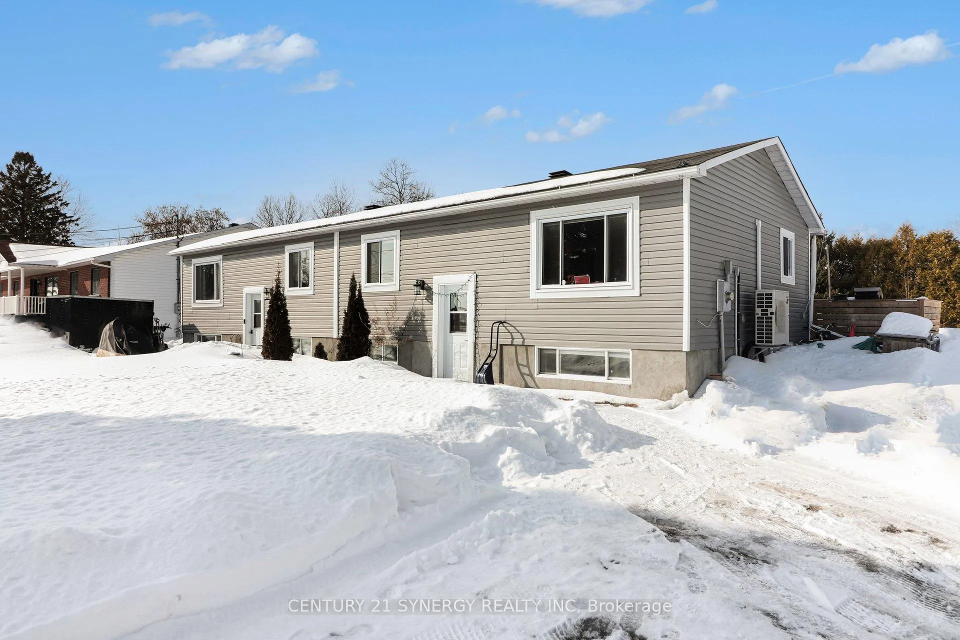 Photo 2 of 1965/1967 Devine Road, Ottawa, Vars Village — HOMEH