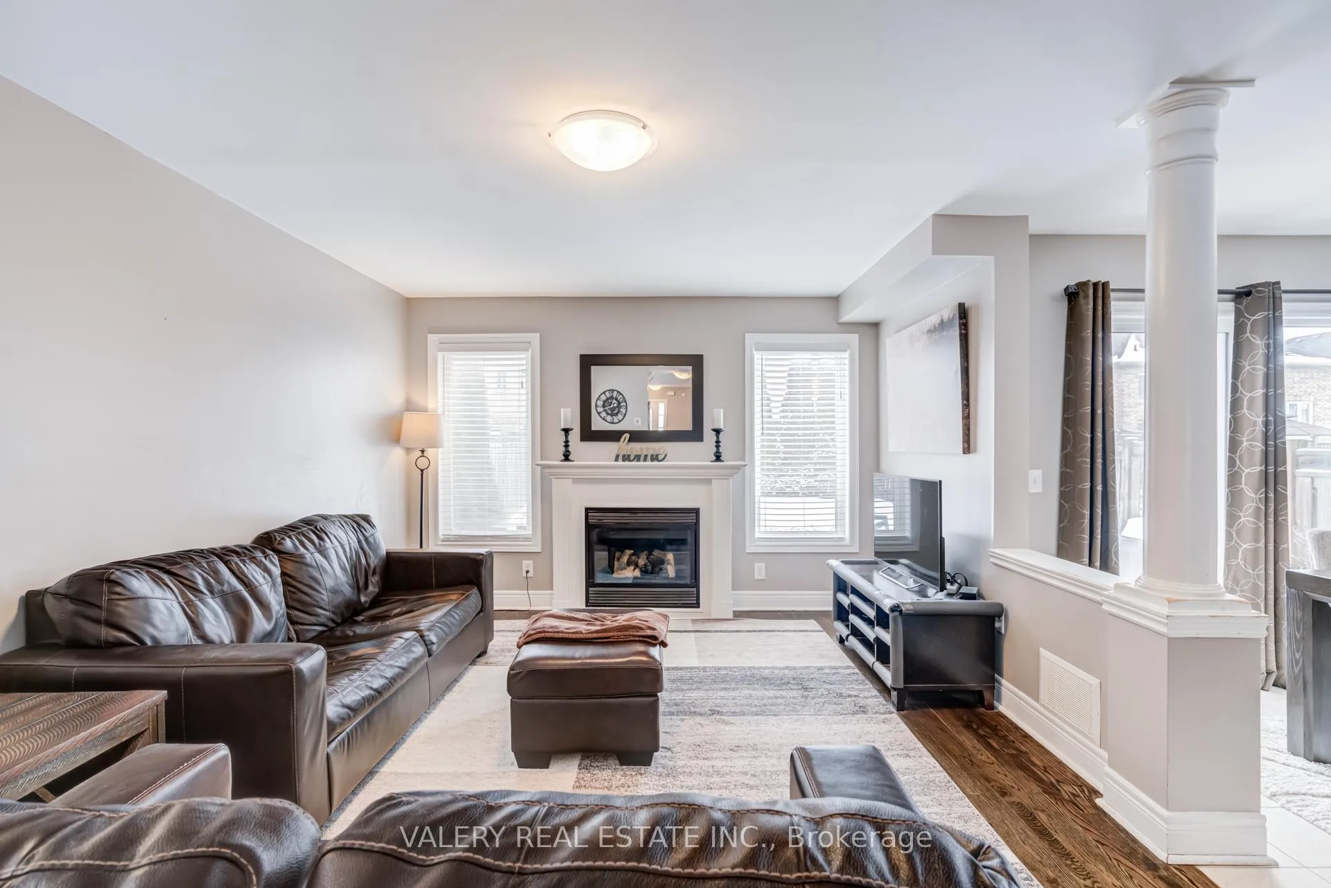 Photo 8 of 63 Bathgate Crescent, Clarington, Courtice — HOMEH