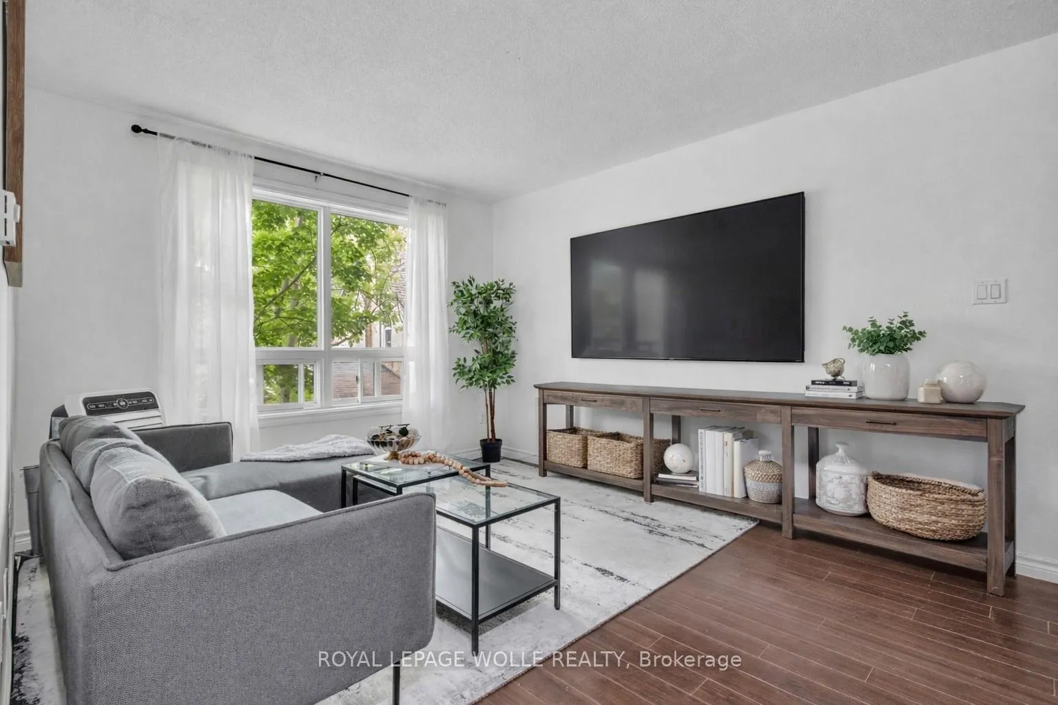 Photo 3 of Unit 7, 119 Cedar Street S, Kitchener, Cedar Hill — HOMEH