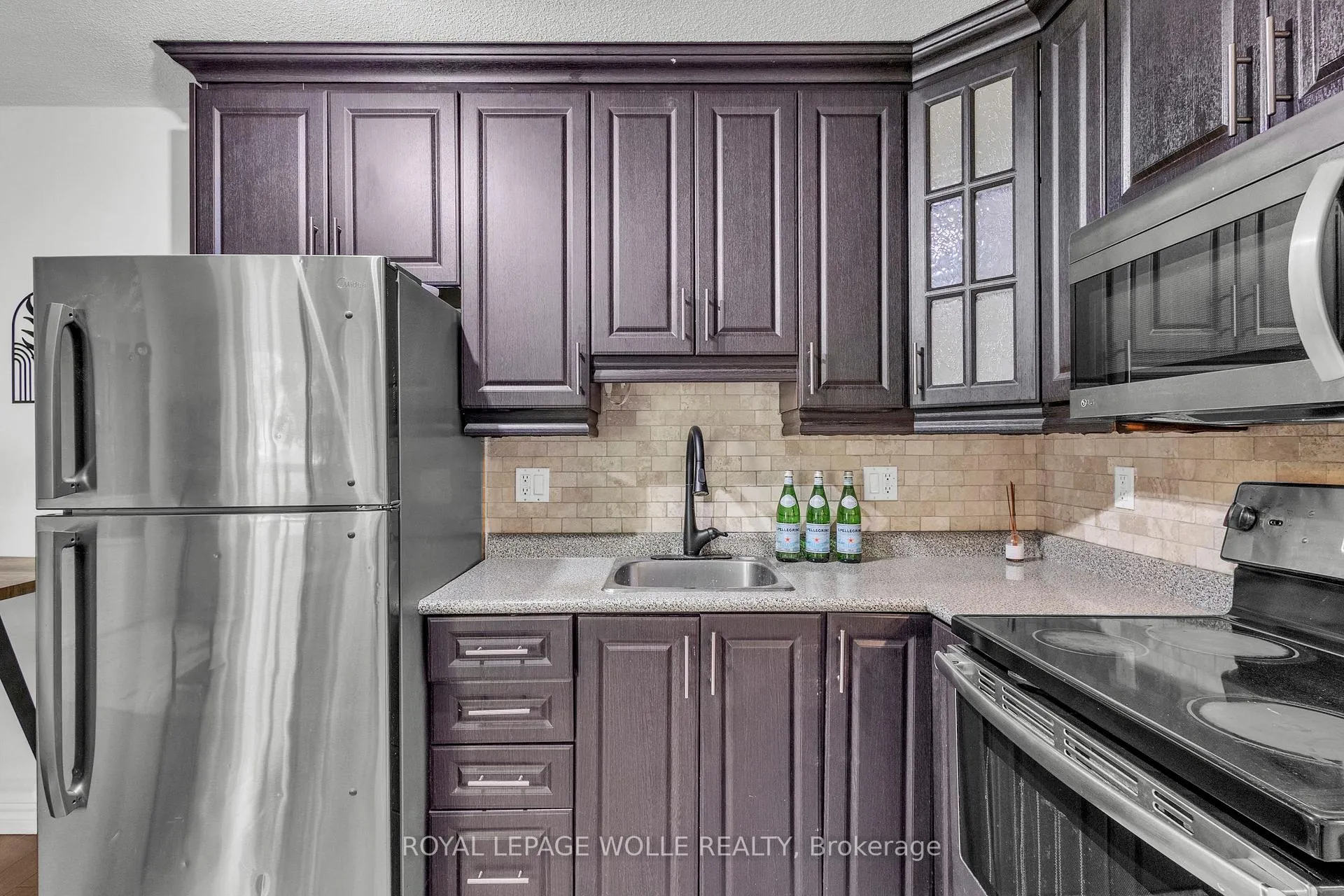 Photo 10 of Unit 7, 119 Cedar Street S, Kitchener, Cedar Hill — HOMEH