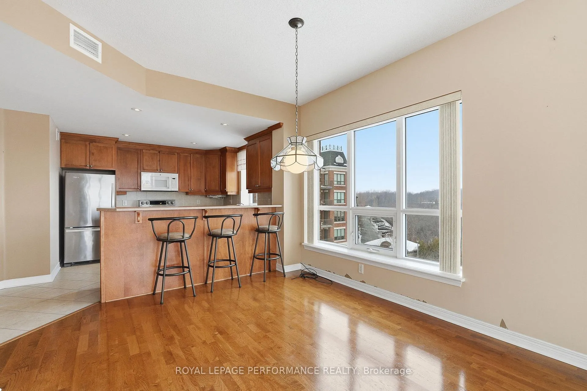 Photo 5 of Unit 411, 955 Beauparc Private, Ottawa, Cyrville — HOMEH