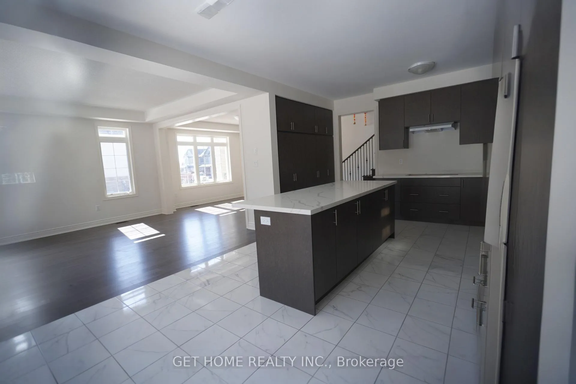 Photo 11 of 2107 Binbrook Drive, Oshawa, Kedron — HOMEH