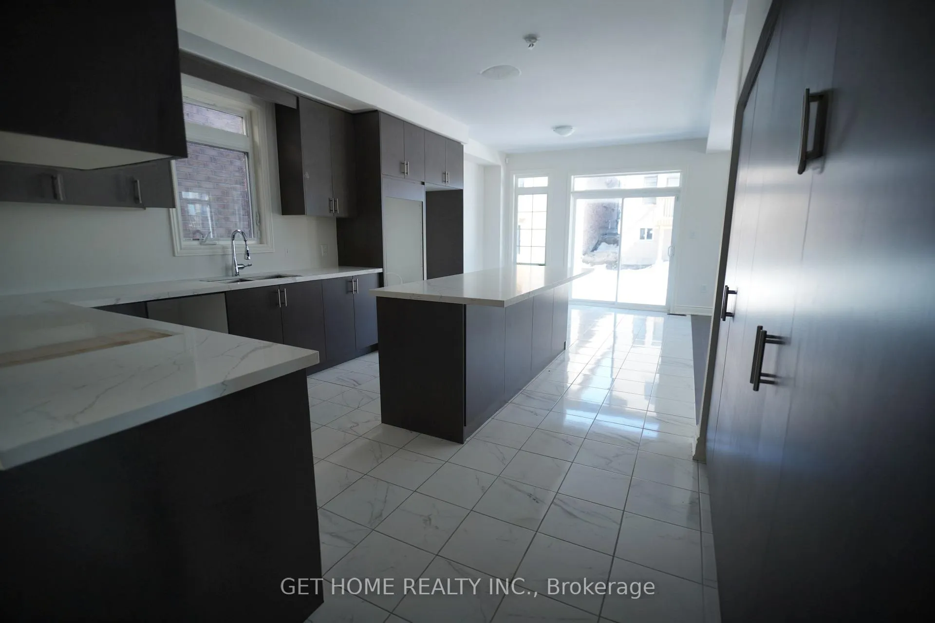 Photo 12 of 2107 Binbrook Drive, Oshawa, Kedron — HOMEH