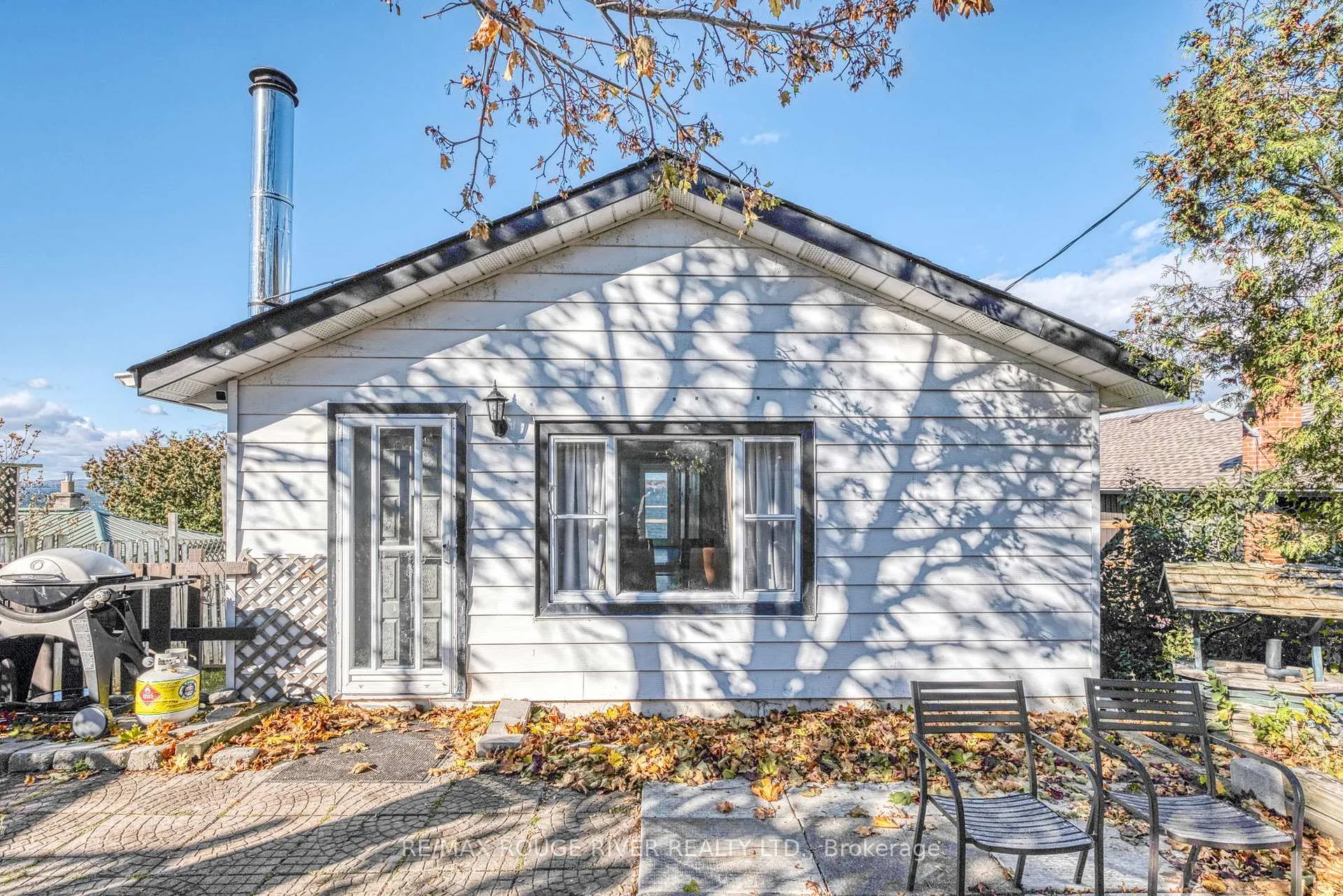 Photo 1 of 5482 lakeshore Drive, Hamilton Township, Rural Hamilton — HOMEH