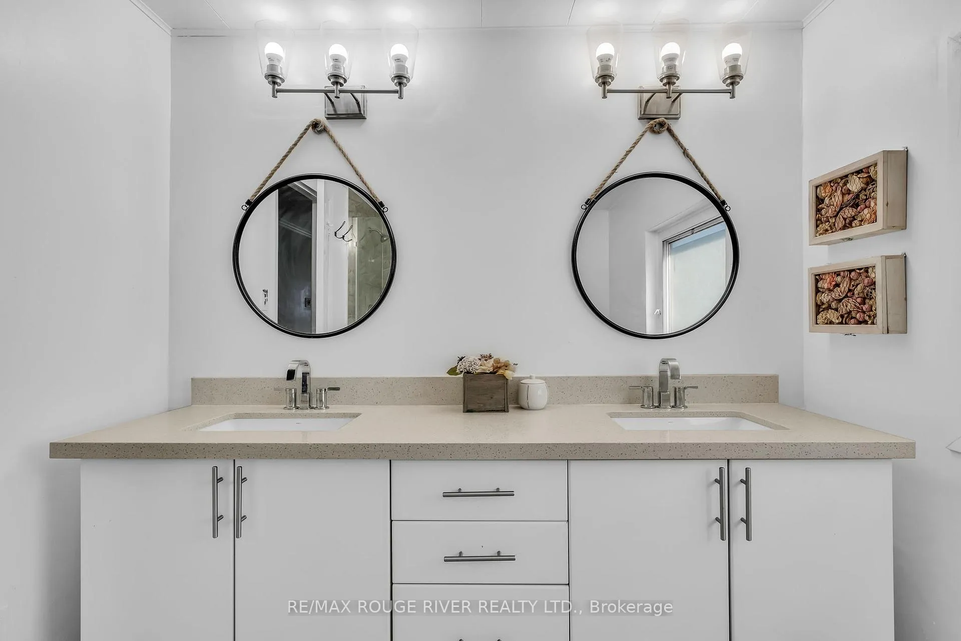 Photo 9 of 5482 lakeshore Drive, Hamilton Township, Rural Hamilton — HOMEH