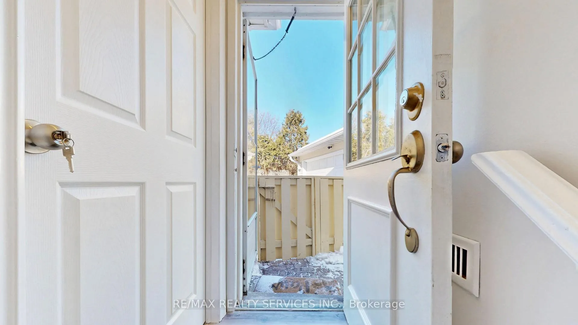 Photo 25 of 10 Minton Place, Brampton, Central Park — HOMEH