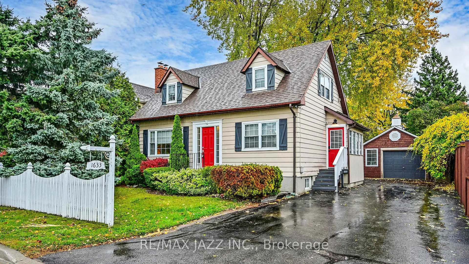 Photo 1 of 1633 Charles Street, Whitby, Port Whitby — HOMEH