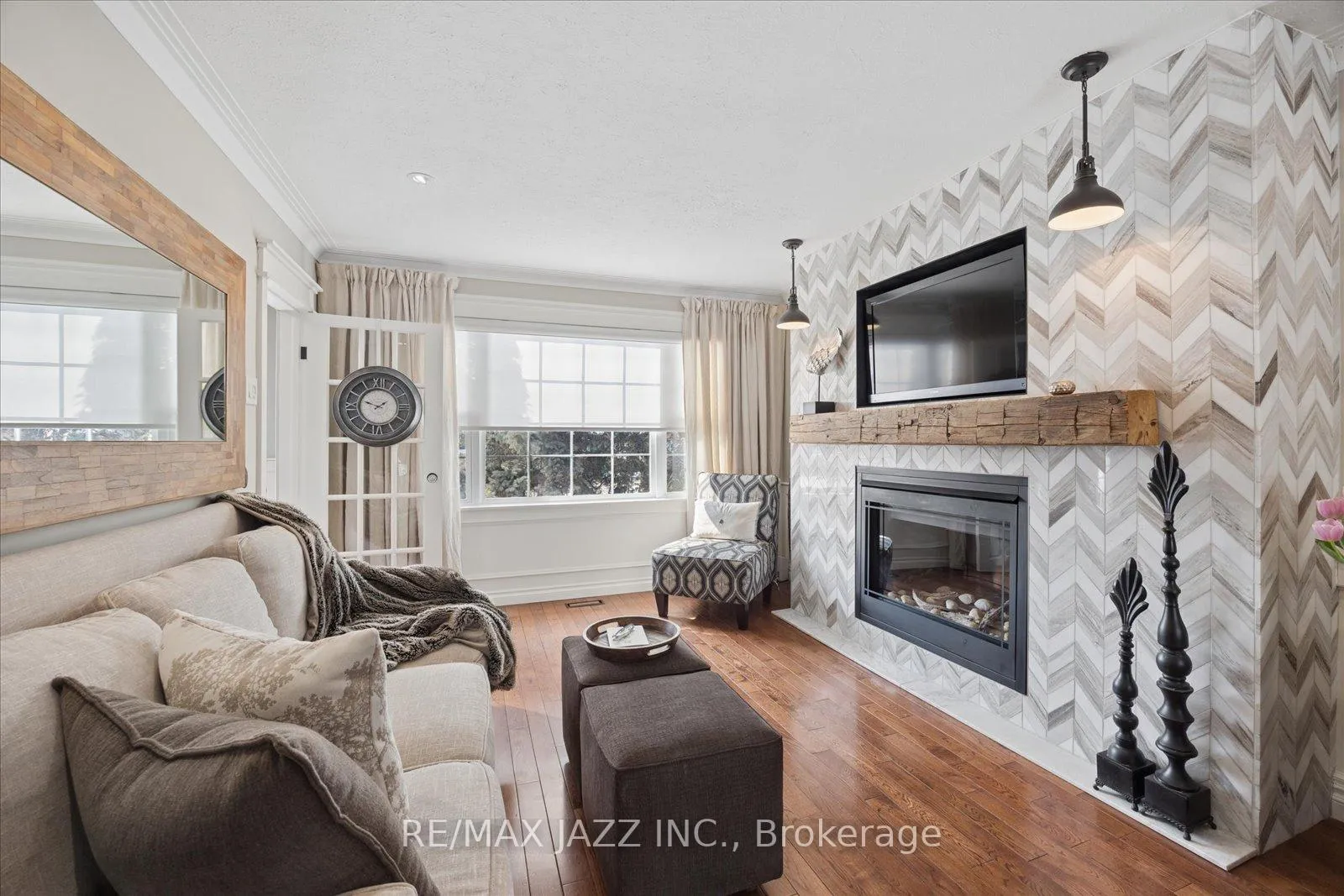 Photo 5 of 1633 Charles Street, Whitby, Port Whitby — HOMEH