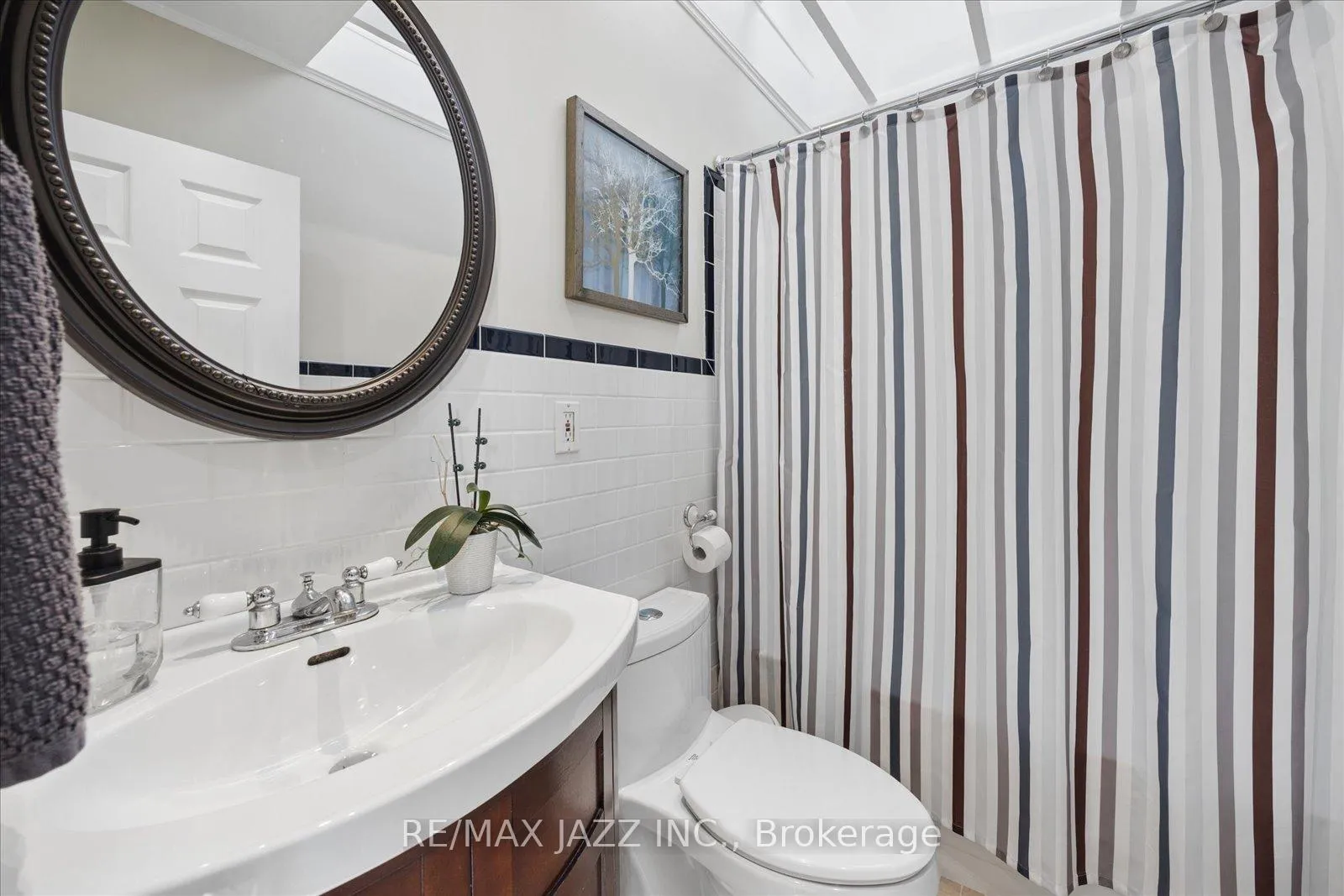 Photo 15 of 1633 Charles Street, Whitby, Port Whitby — HOMEH