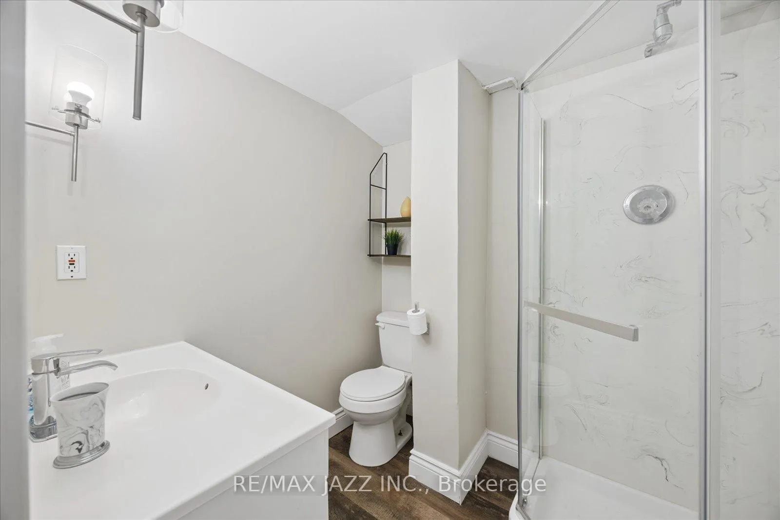 Photo 27 of 1633 Charles Street, Whitby, Port Whitby — HOMEH