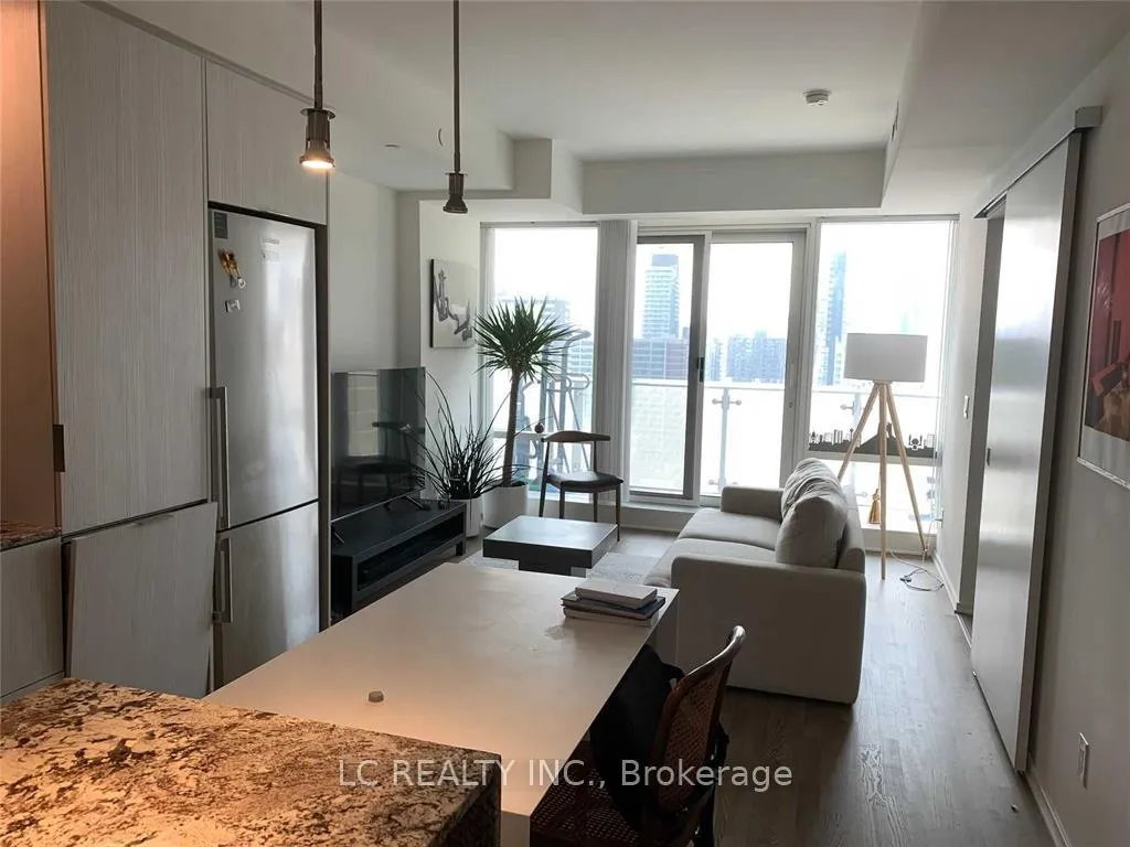 Photo 6 of Unit 1506, 1 Bloor Street E, Toronto, Church-Yonge Corridor — HOMEH