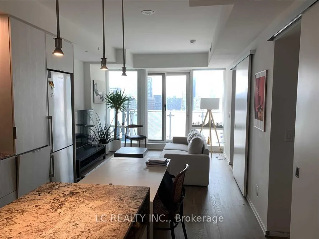 Photo 14 of Unit 1506, 1 Bloor Street E, Toronto, Church-Yonge Corridor — HOMEH