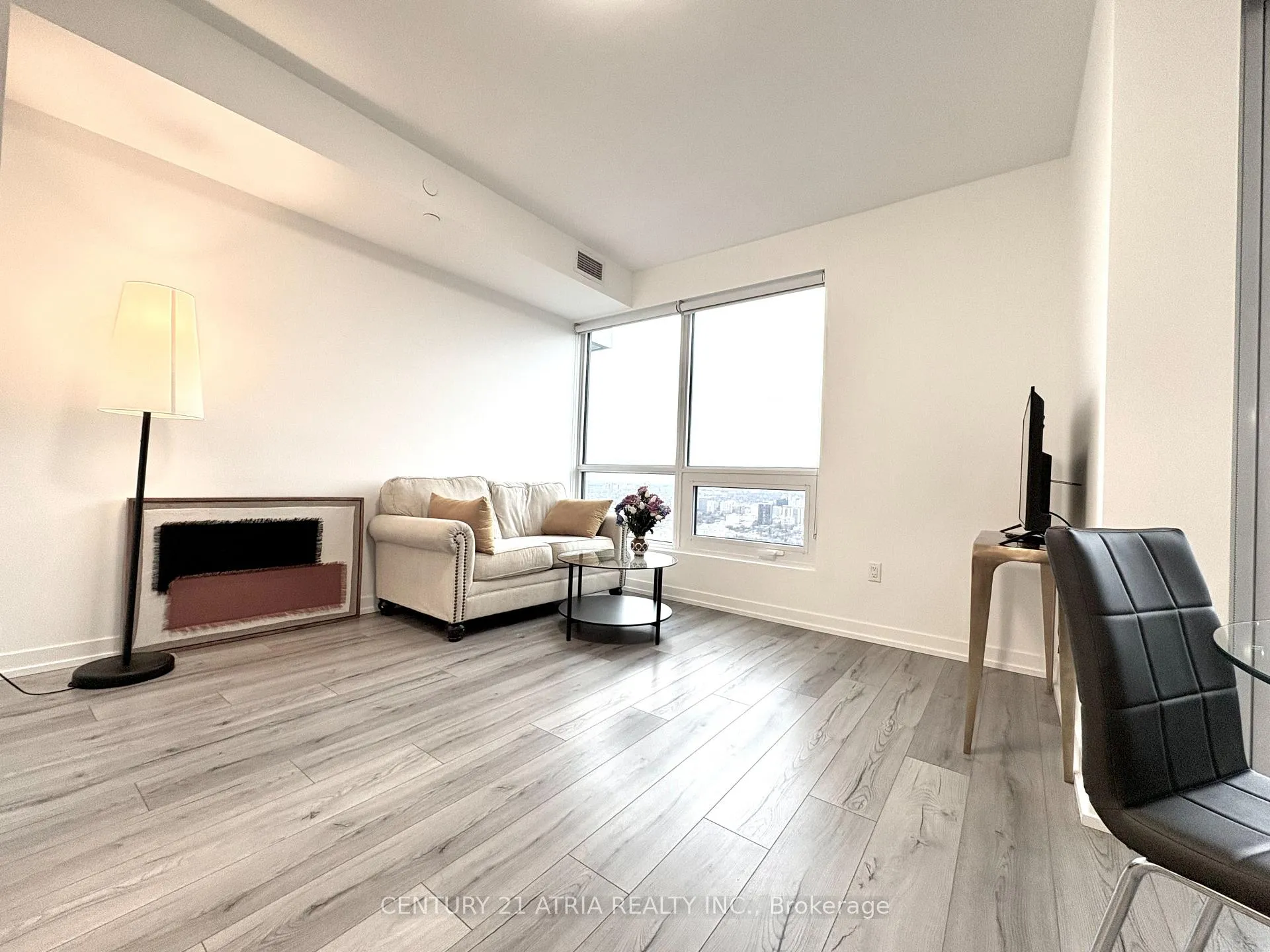 Photo 7 of Unit 5206, 395 Bloor Street E, Toronto, North St. James Town — HOMEH