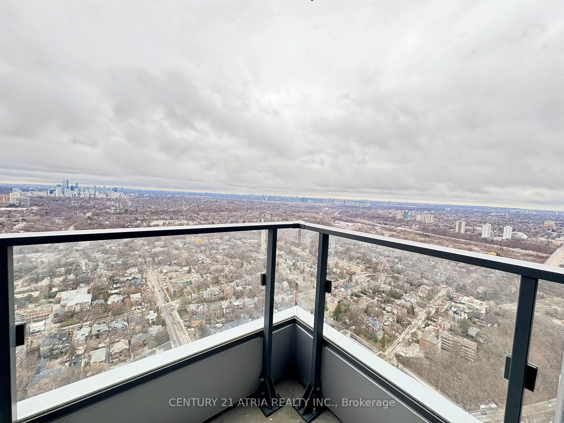 Photo 11 of Unit 5206, 395 Bloor Street E, Toronto, North St. James Town — HOMEH