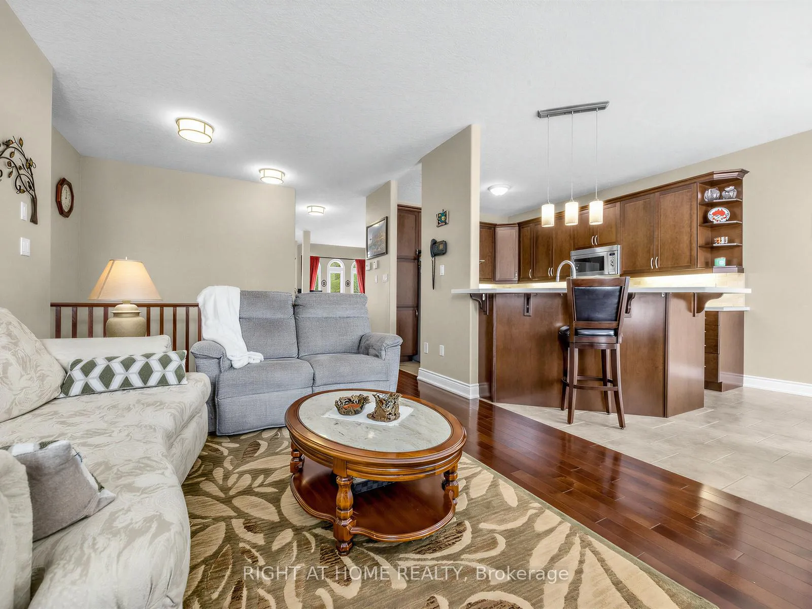 Photo 9 of 826 Booth Avenue, Innisfil, Alcona — HOMEH