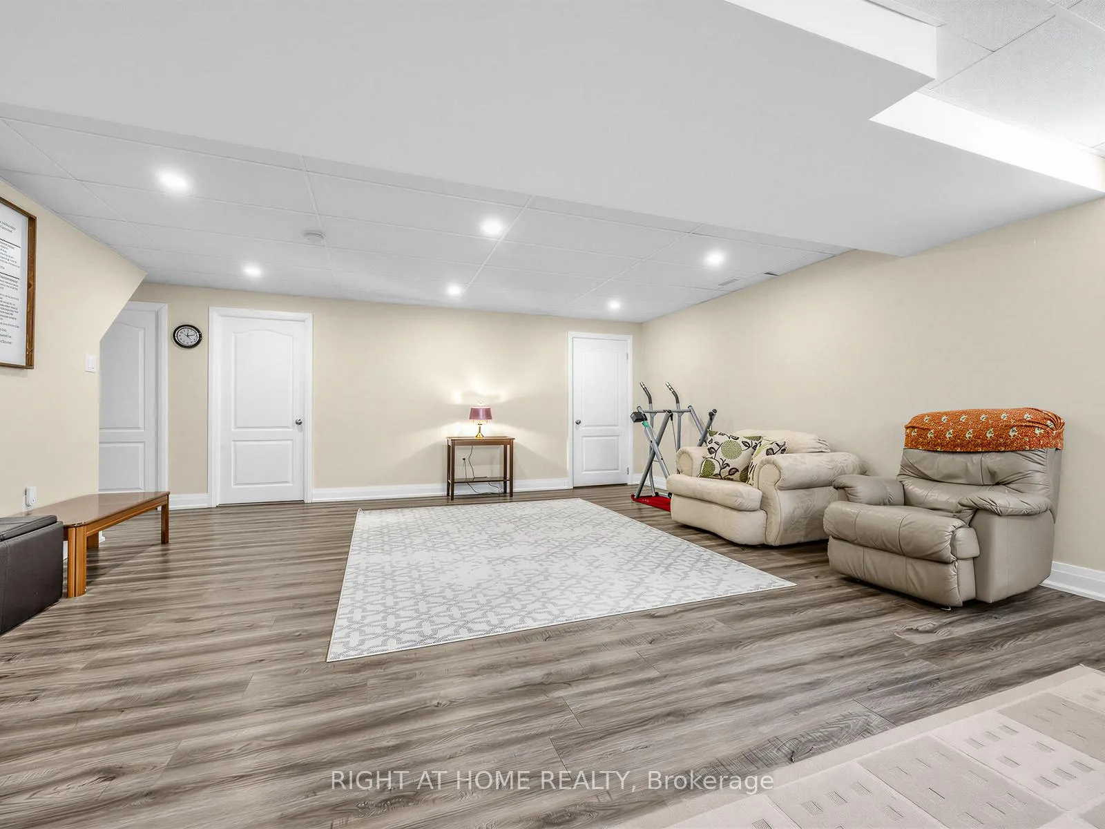 Photo 30 of 826 Booth Avenue, Innisfil, Alcona — HOMEH