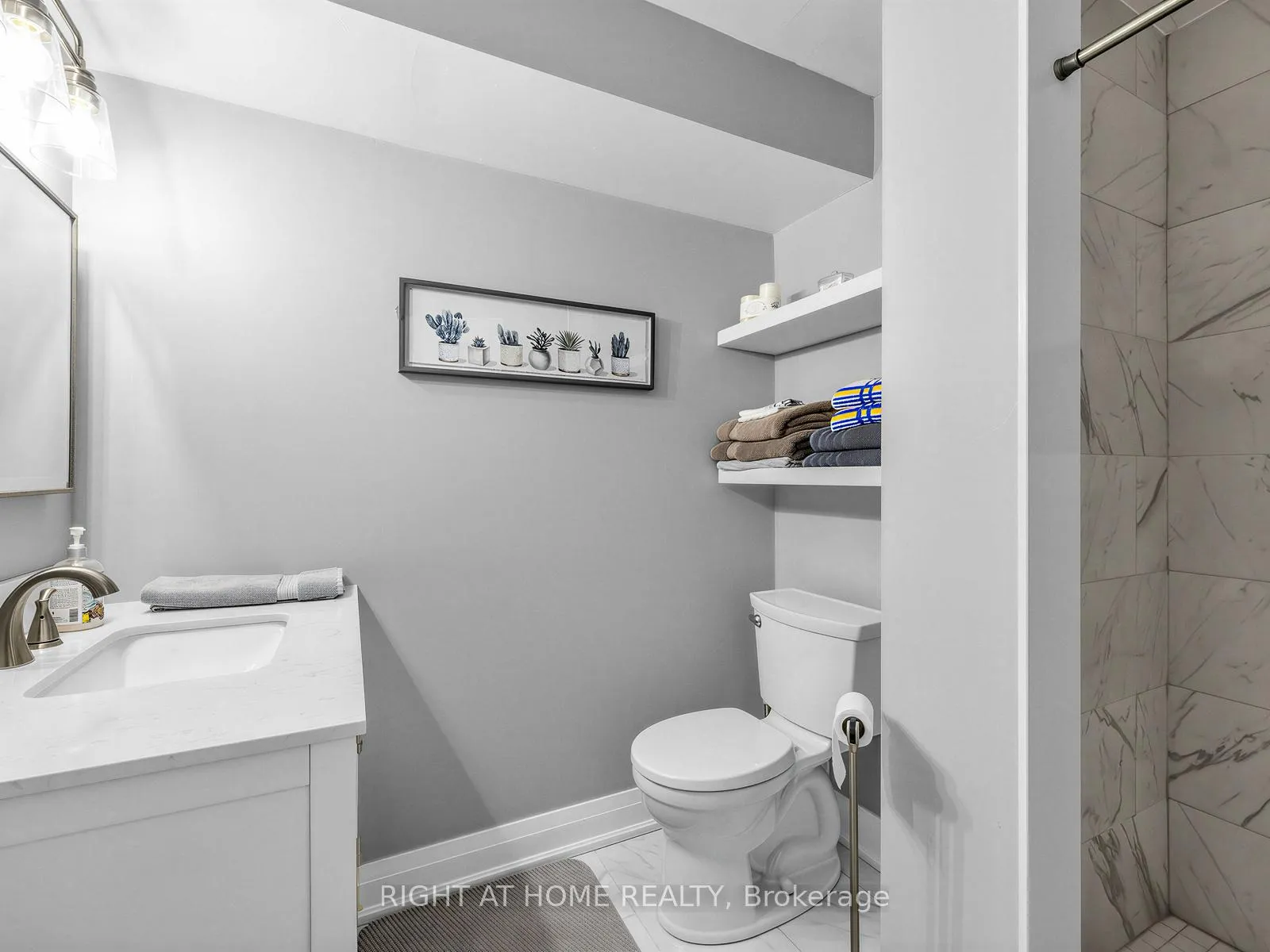 Photo 34 of 826 Booth Avenue, Innisfil, Alcona — HOMEH