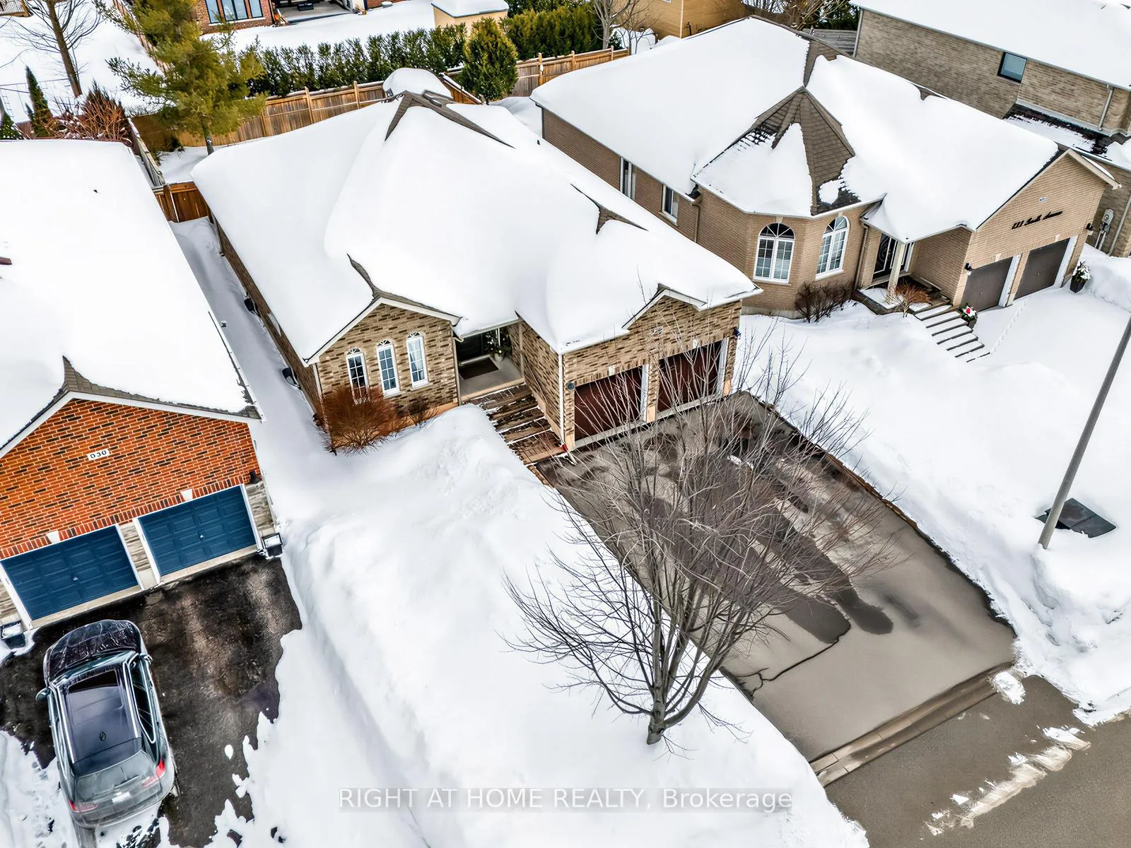 Photo 37 of 826 Booth Avenue, Innisfil, Alcona — HOMEH