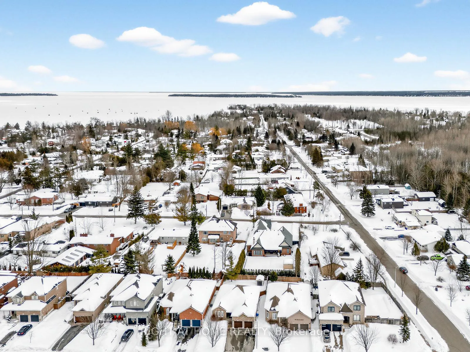Photo 40 of 826 Booth Avenue, Innisfil, Alcona — HOMEH