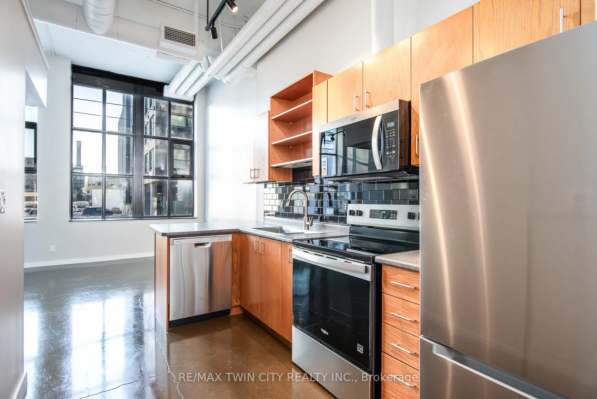 Photo 13 of Unit 104, 410 King Street W, Kitchener — HOMEH