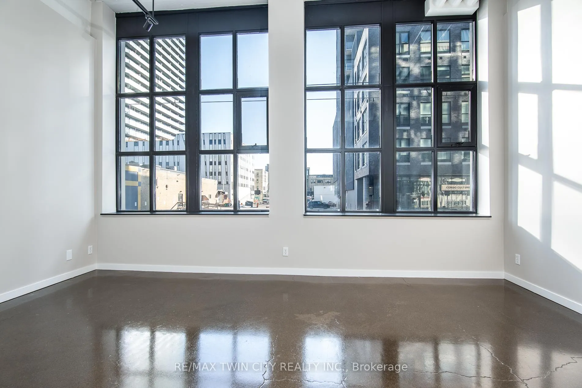 Photo 18 of Unit 104, 410 King Street W, Kitchener — HOMEH