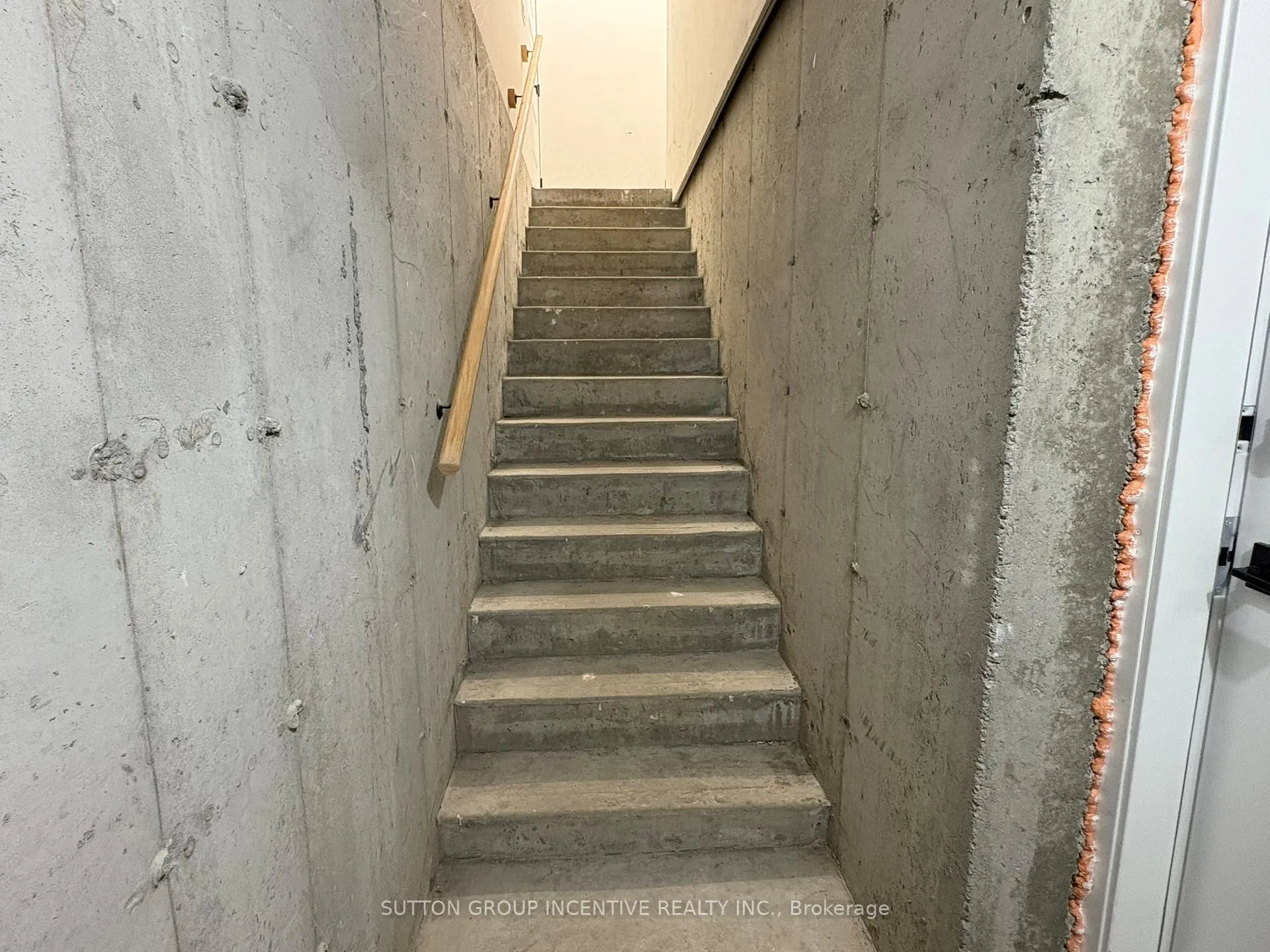 Photo 5 of Unit C, 1784 Big Bay Point Road, Innisfil, Rural Innisfil — HOMEH