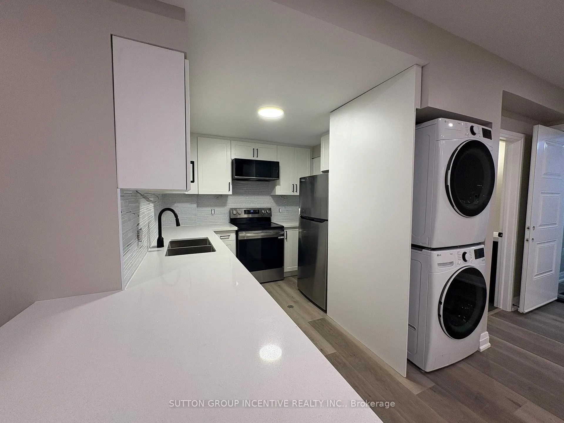 Photo 10 of Unit C, 1784 Big Bay Point Road, Innisfil, Rural Innisfil — HOMEH