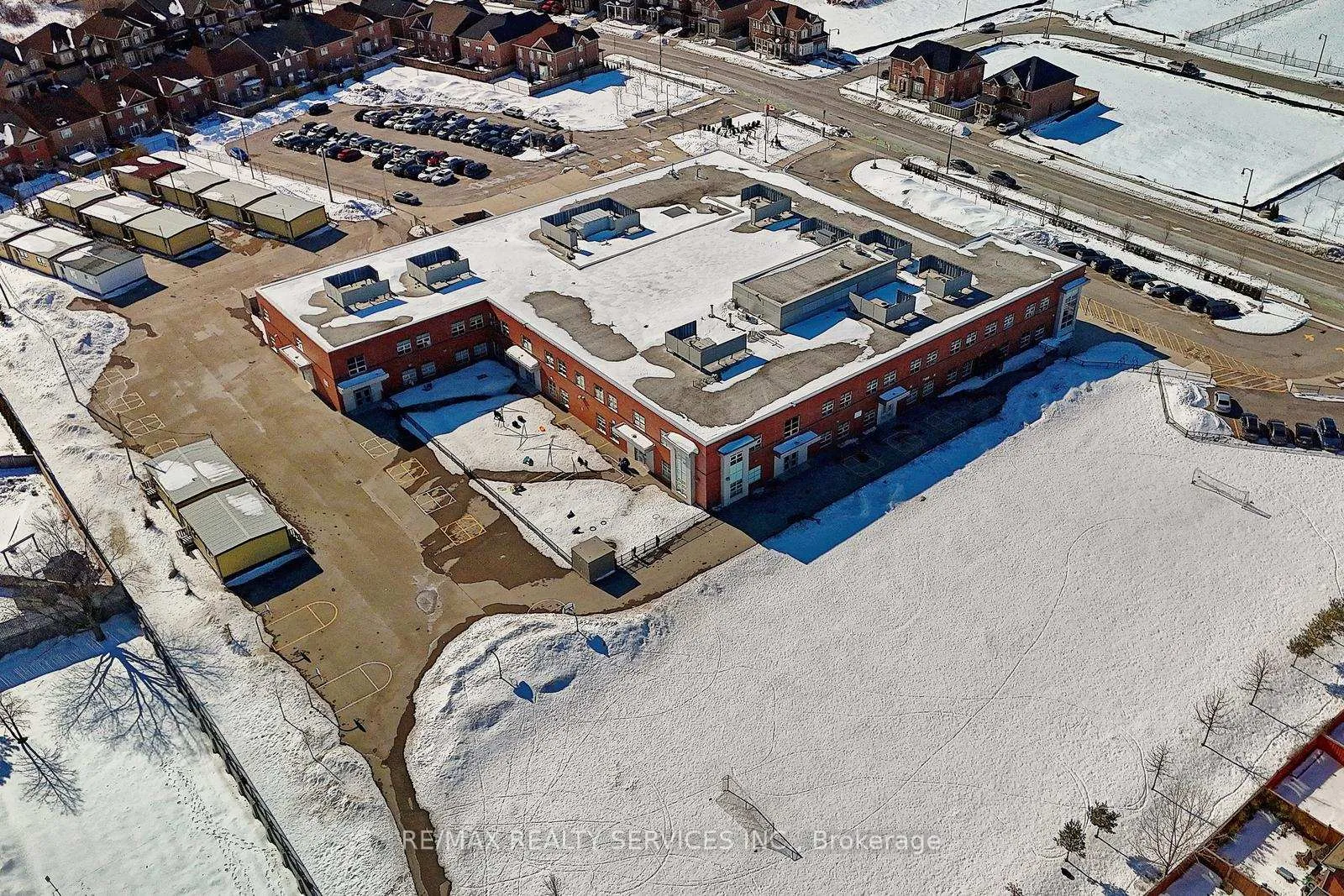 Photo 48 of 83 Kempenfelt Trail, Brampton, Northwest Brampton — HOMEH