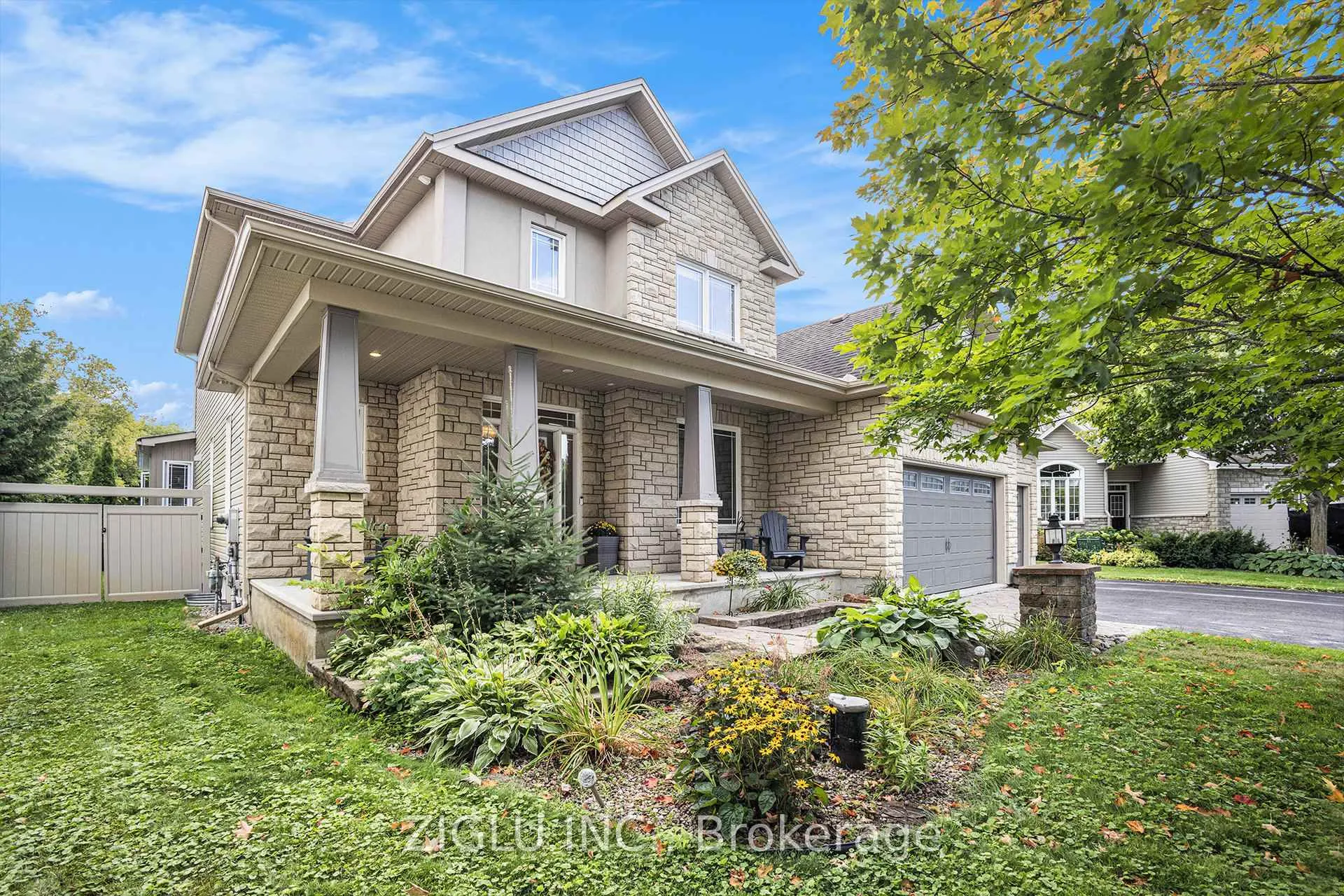 Photo 4 of 38 Oradea Crescent, Ottawa, Richmond — HOMEH
