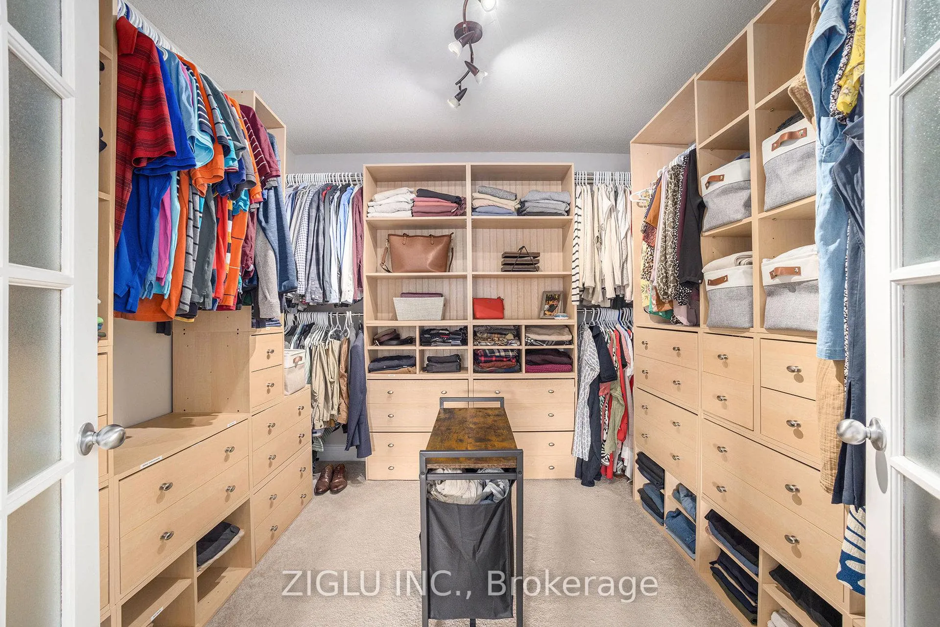Photo 26 of 38 Oradea Crescent, Ottawa, Richmond — HOMEH
