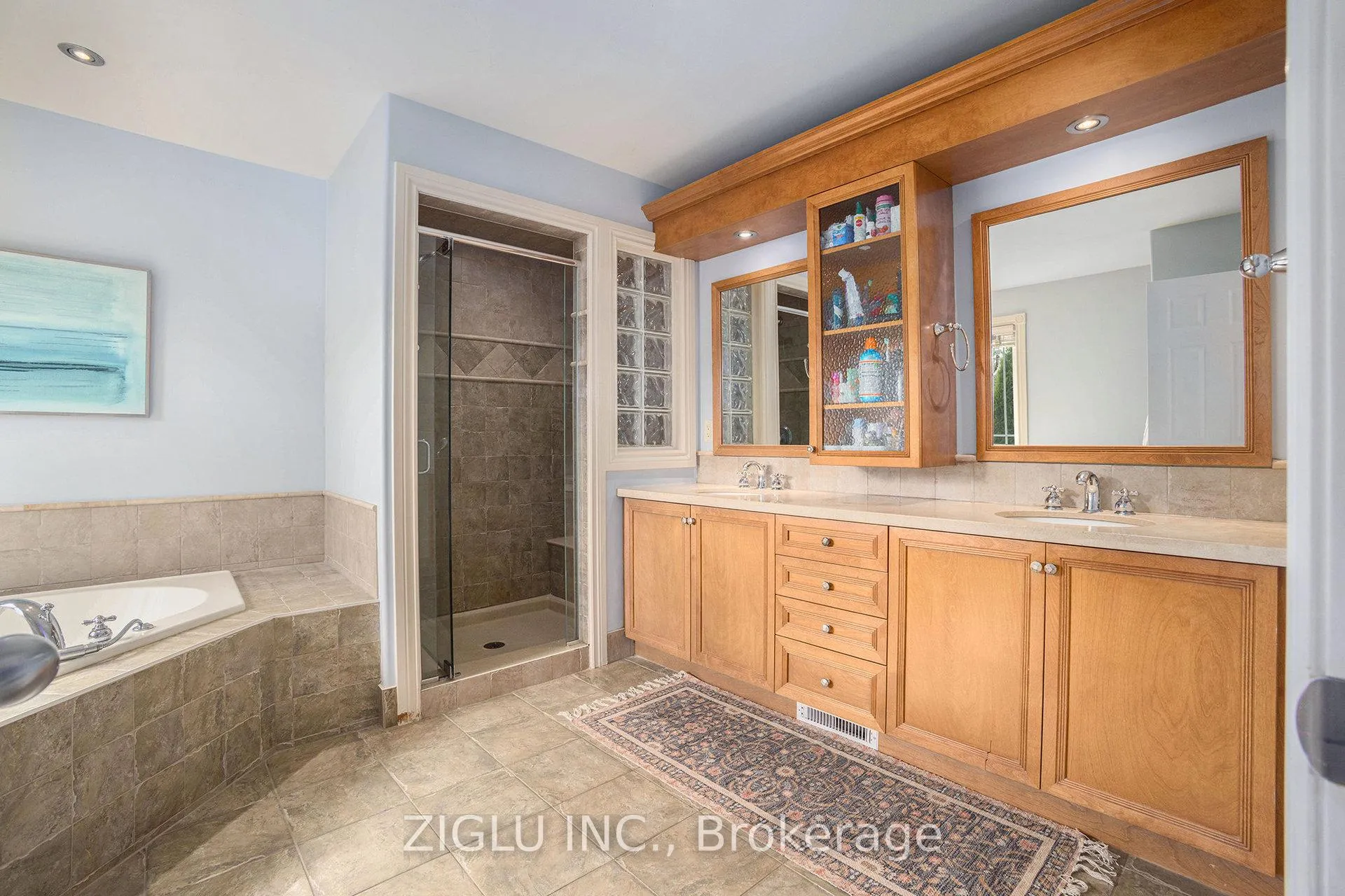Photo 27 of 38 Oradea Crescent, Ottawa, Richmond — HOMEH