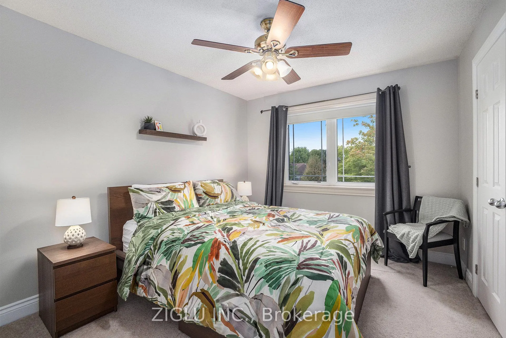 Photo 32 of 38 Oradea Crescent, Ottawa, Richmond — HOMEH