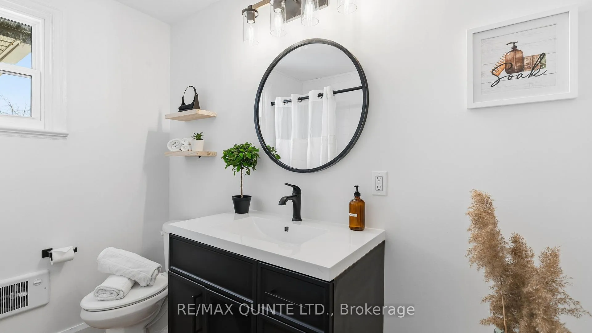 Photo 10 of Unit 3, 55 Ashley Street, Belleville, Thurlow Ward — HOMEH