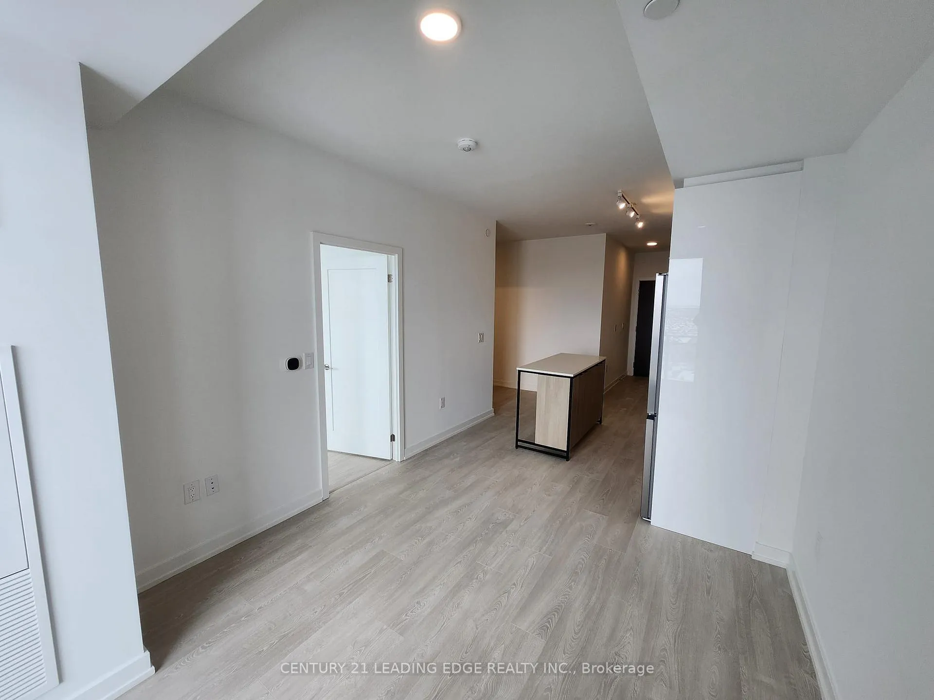 Photo 9 of Unit 1612, 9763 Markham Road, Markham, Greensborough — HOMEH