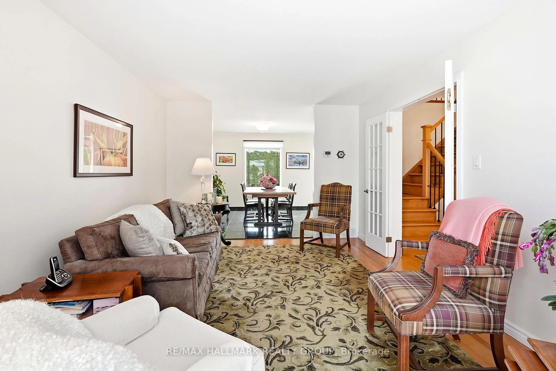 Photo 8 of 552 Wilkie Drive, Ottawa, Fallingbrook/Pineridge — HOMEH