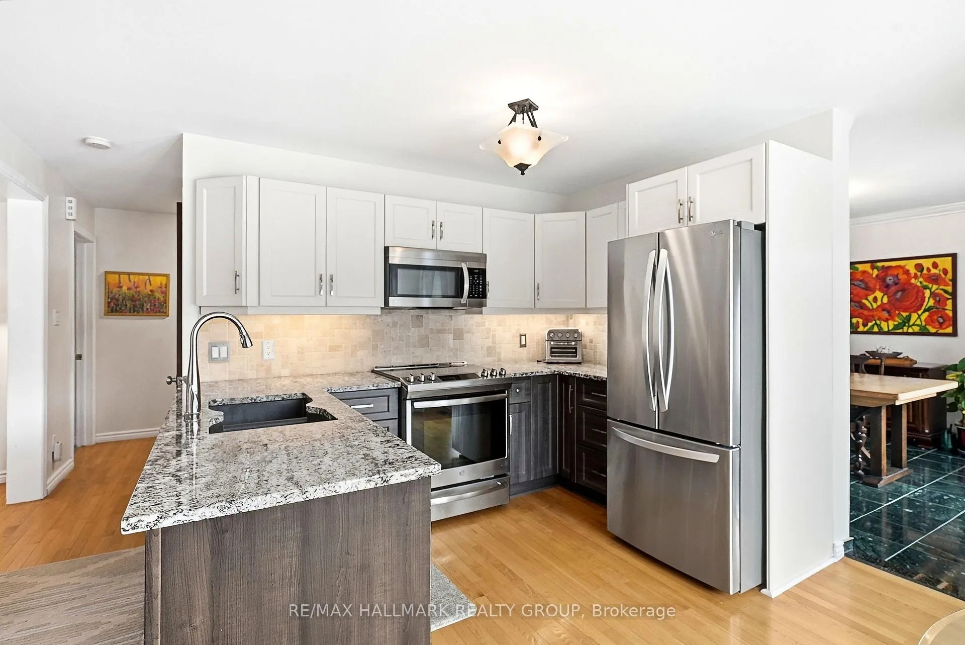 Photo 12 of 552 Wilkie Drive, Ottawa, Fallingbrook/Pineridge — HOMEH