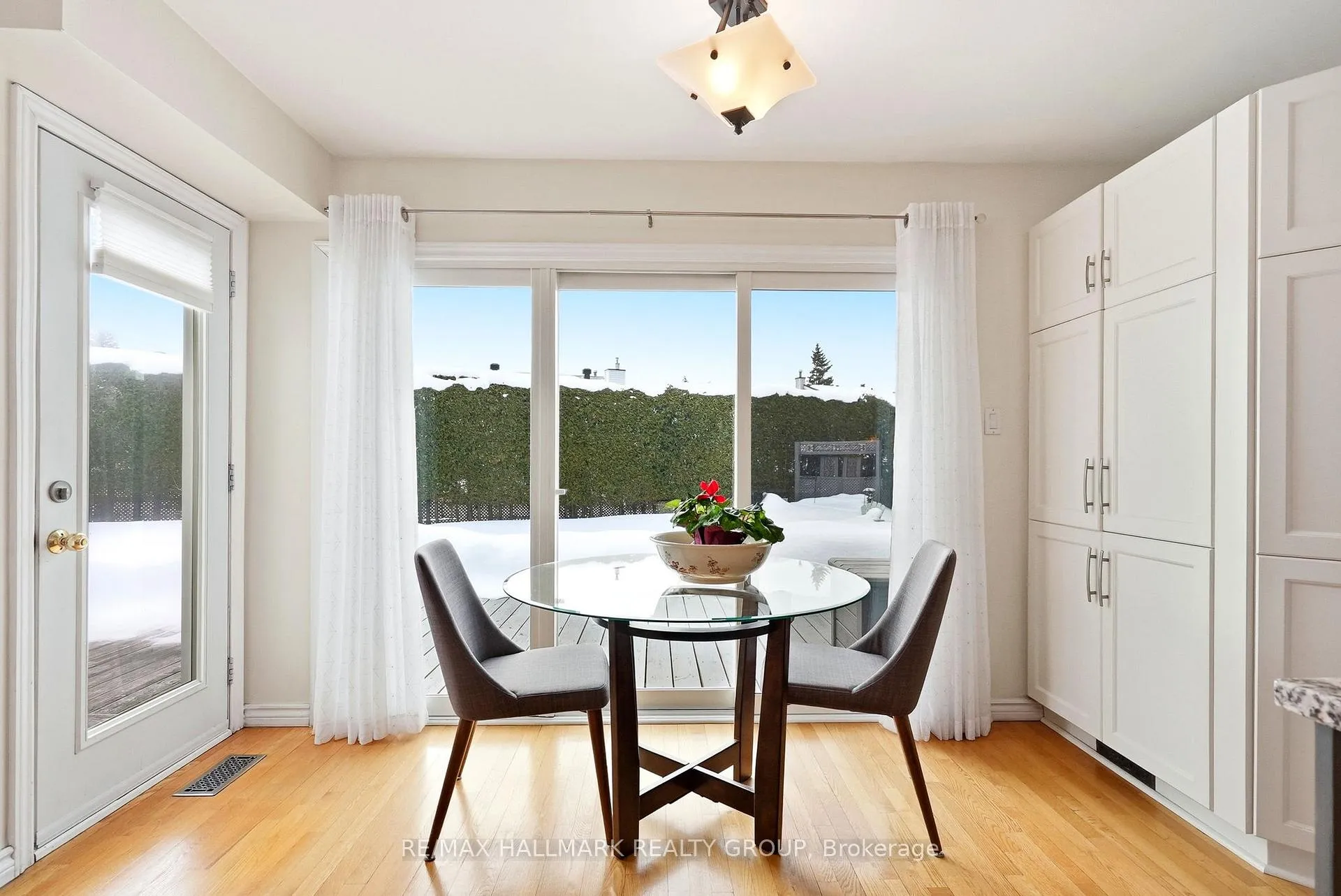 Photo 15 of 552 Wilkie Drive, Ottawa, Fallingbrook/Pineridge — HOMEH