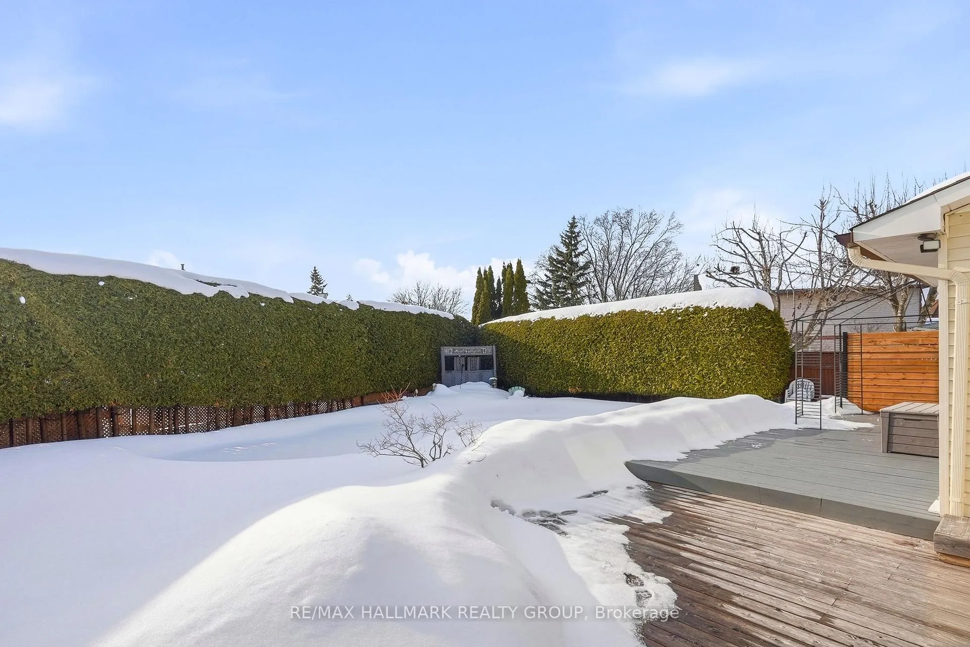 Photo 41 of 552 Wilkie Drive, Ottawa, Fallingbrook/Pineridge — HOMEH