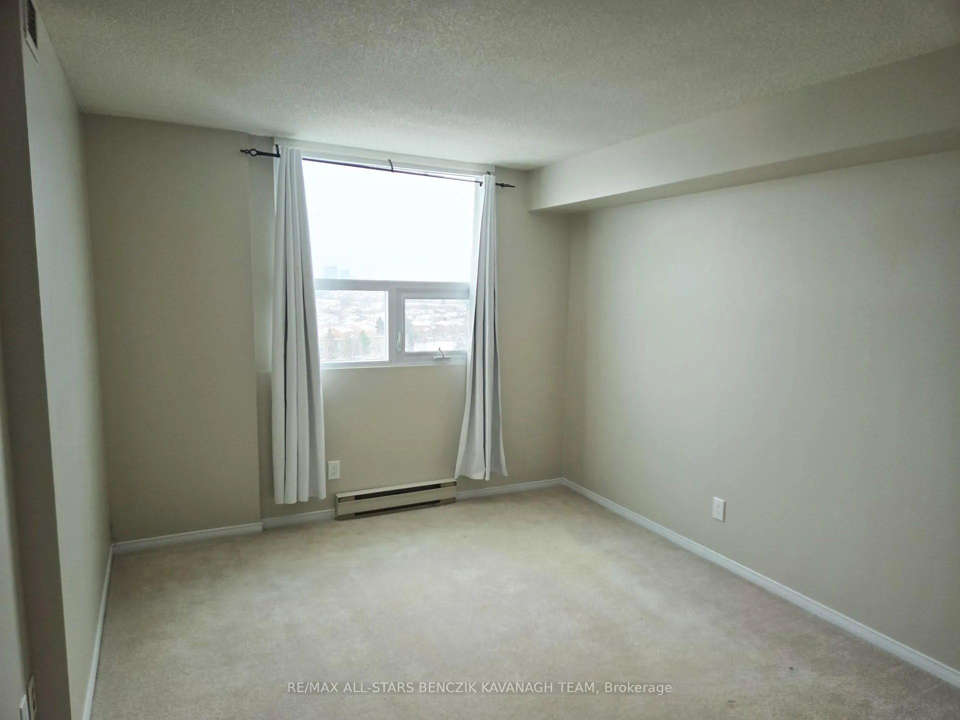 Photo 7 of Unit 902, 2 Westney Road, Ajax, Central West — HOMEH