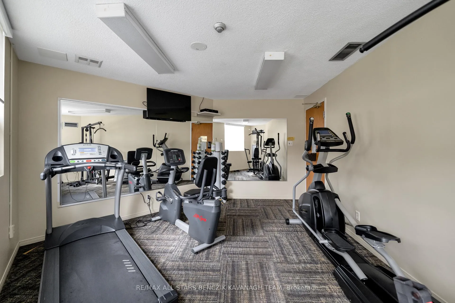 Photo 17 of Unit 902, 2 Westney Road, Ajax, Central West — HOMEH