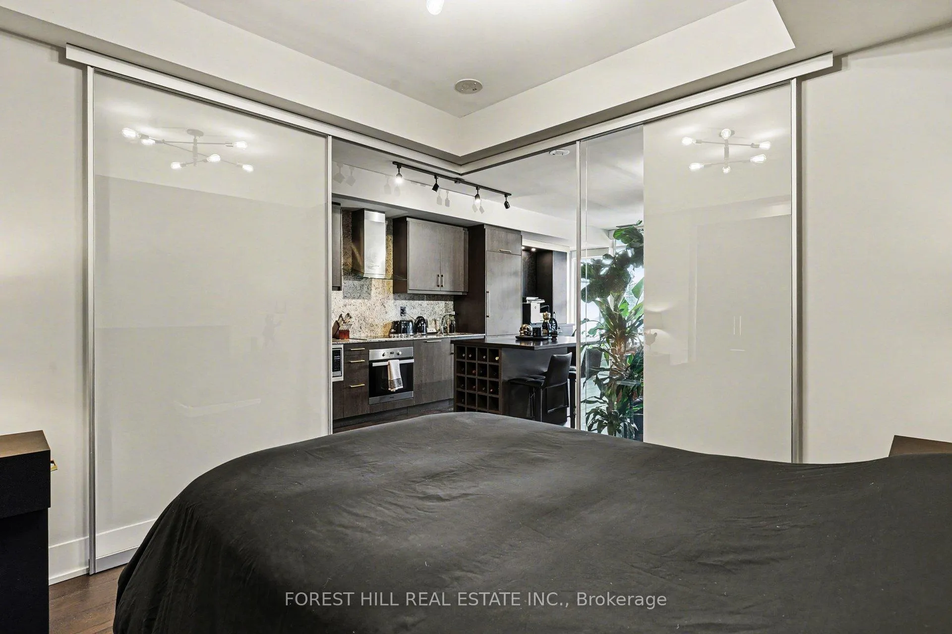 Photo 15 of Unit 406, 3018 Yonge Street, Toronto, Lawrence Park South — HOMEH