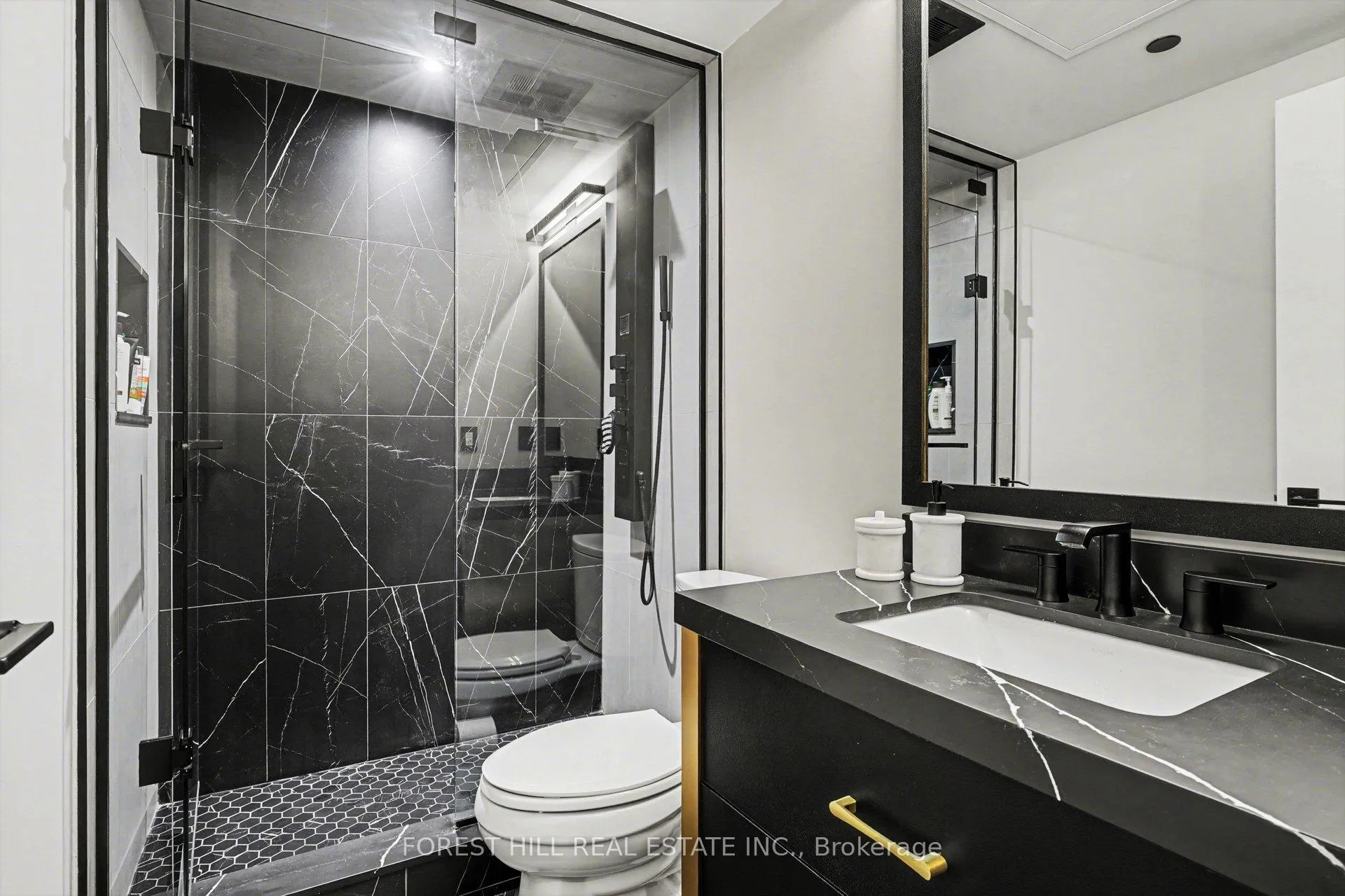 Photo 16 of Unit 406, 3018 Yonge Street, Toronto, Lawrence Park South — HOMEH