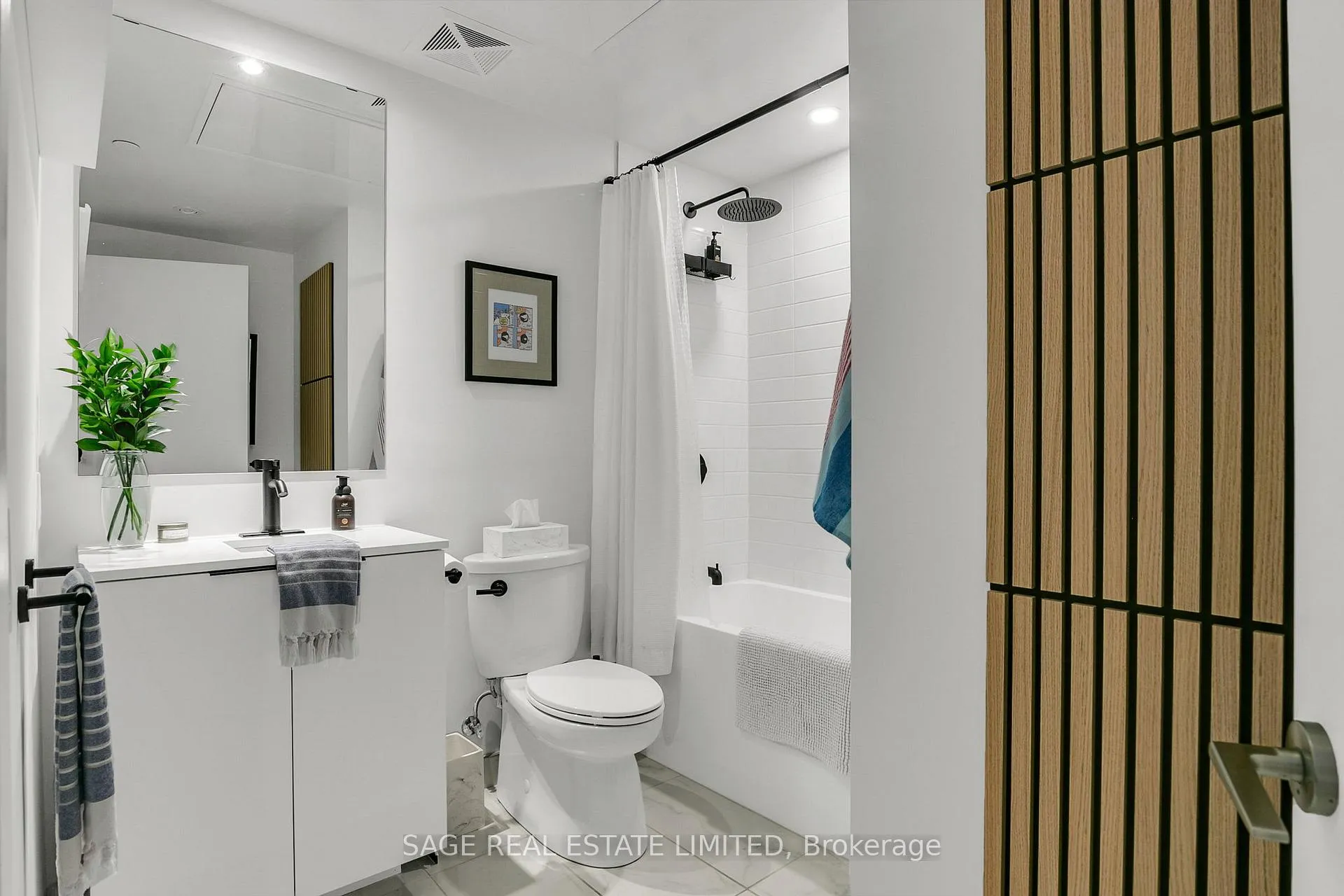 Photo 18 of Unit 815, 50 Power Street, Toronto, Moss Park — HOMEH