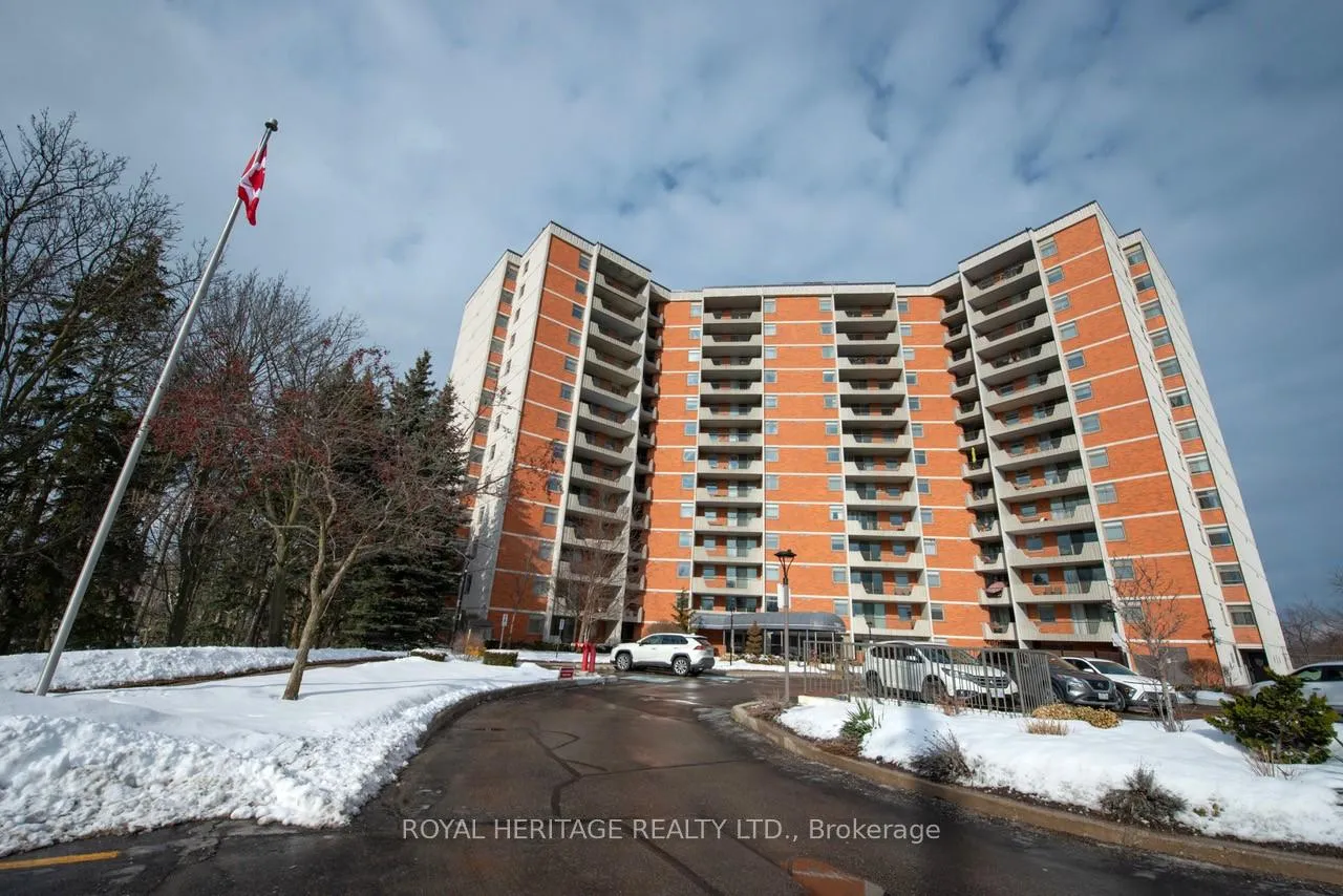 Photo 3 of Unit 709, 7811 Yonge Street, Markham, Thornhill — HOMEH