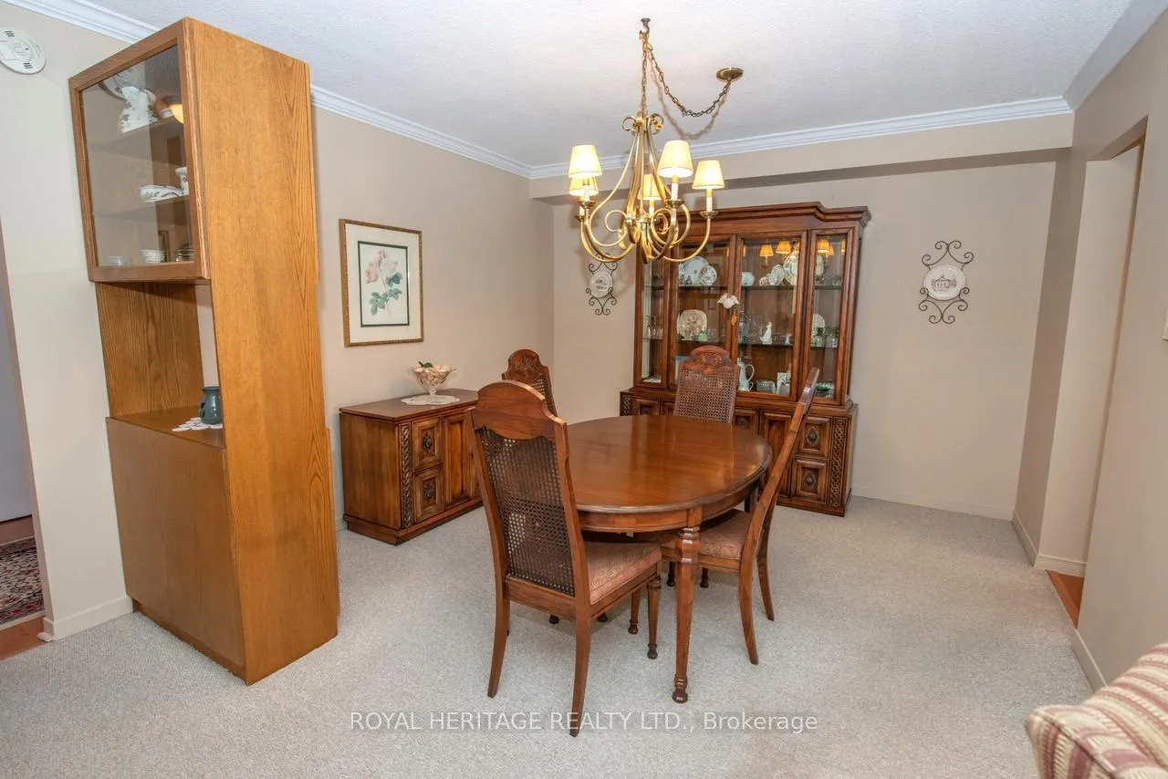 Photo 8 of Unit 709, 7811 Yonge Street, Markham, Thornhill — HOMEH