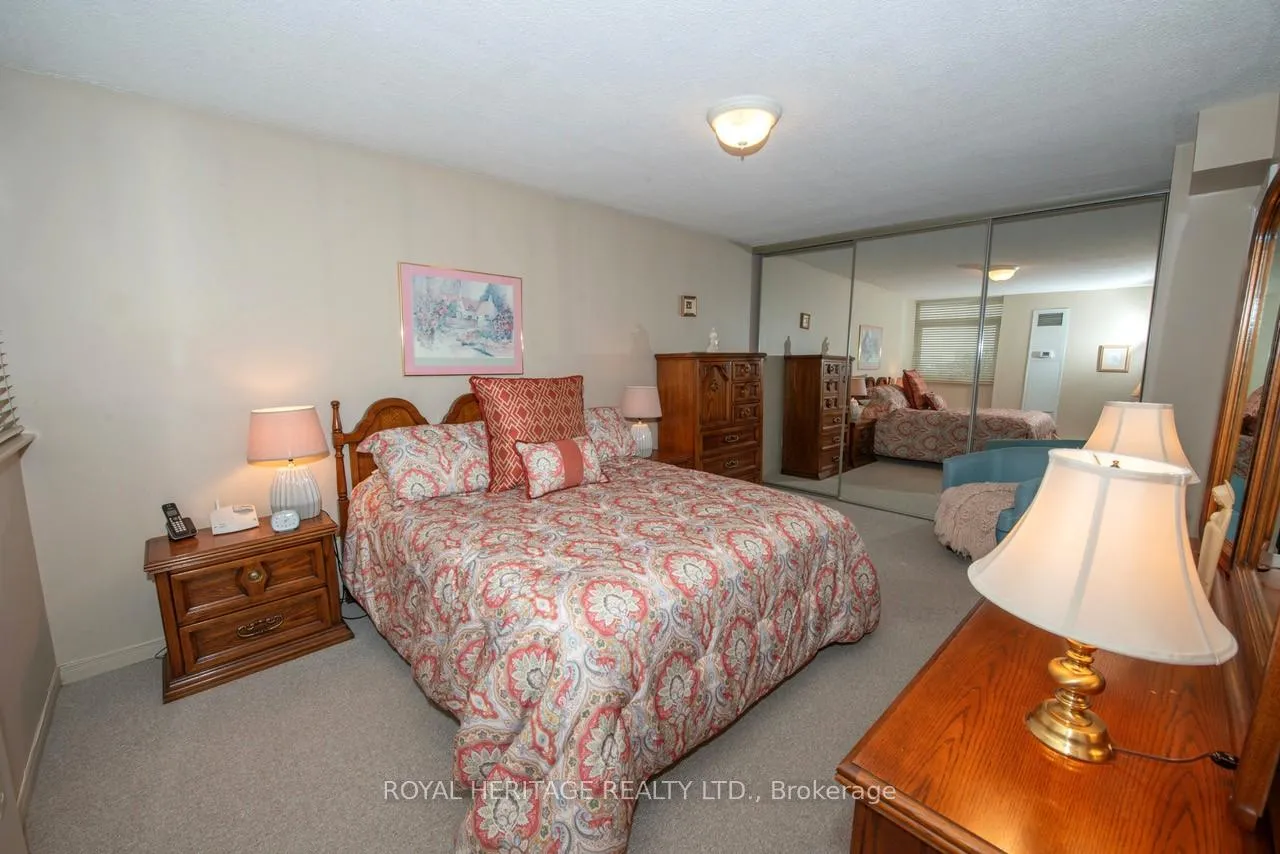 Photo 14 of Unit 709, 7811 Yonge Street, Markham, Thornhill — HOMEH