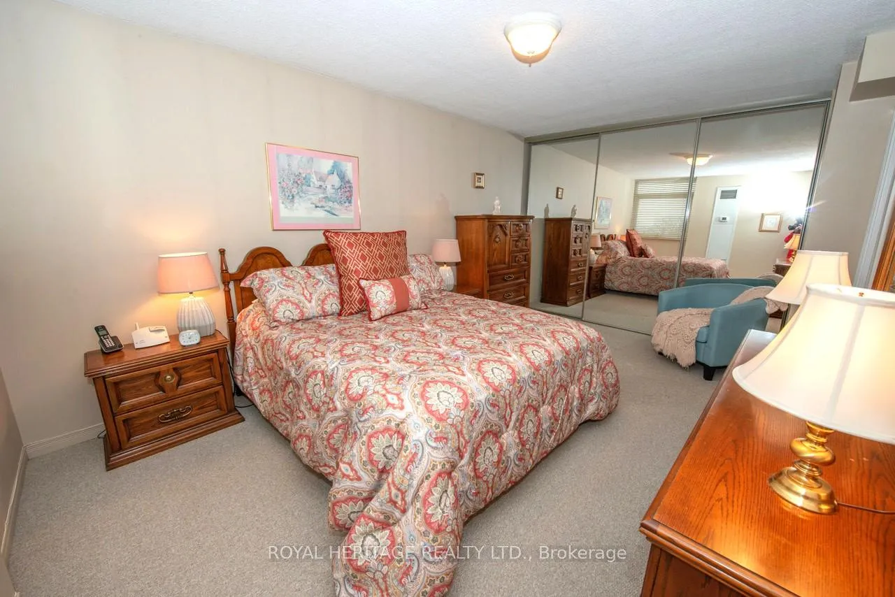 Photo 16 of Unit 709, 7811 Yonge Street, Markham, Thornhill — HOMEH