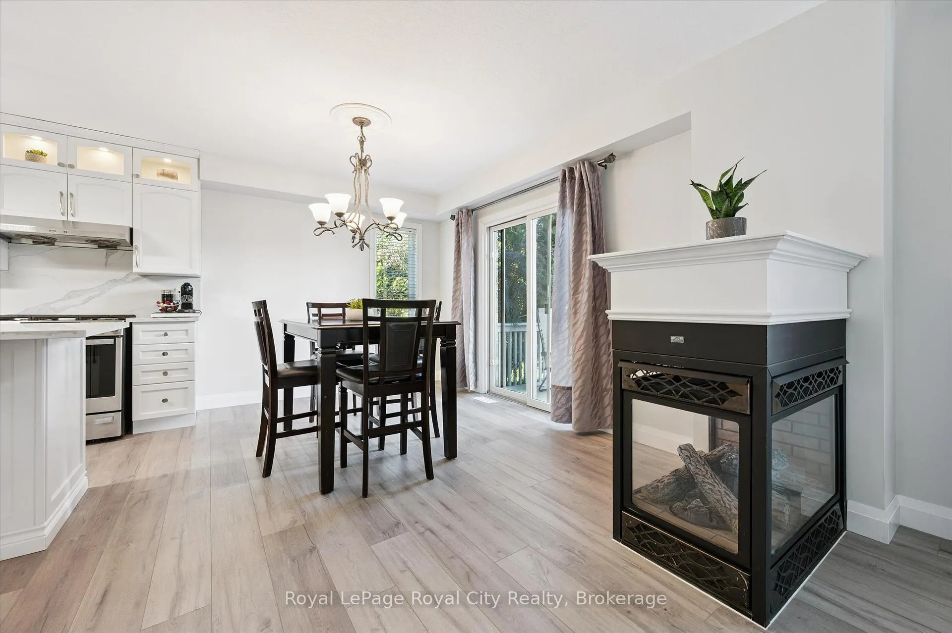 Photo 11 of 3 Pine Ridge Drive, Guelph, Pineridge/Westminster Woods — HOMEH