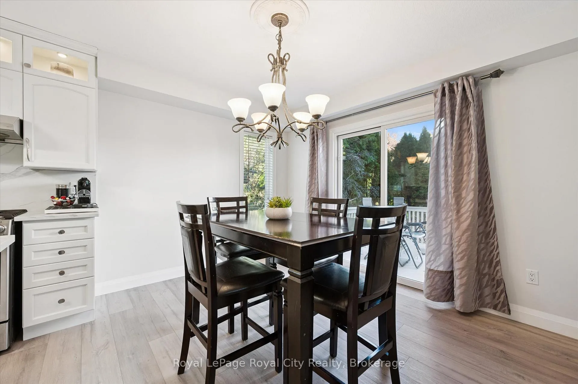 Photo 12 of 3 Pine Ridge Drive, Guelph, Pineridge/Westminster Woods — HOMEH